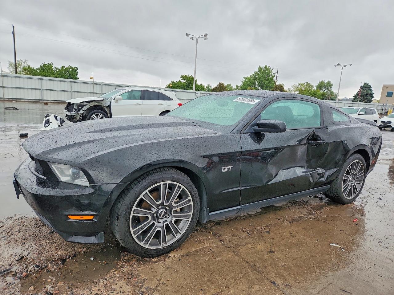 Salvage Ford Mustang Image