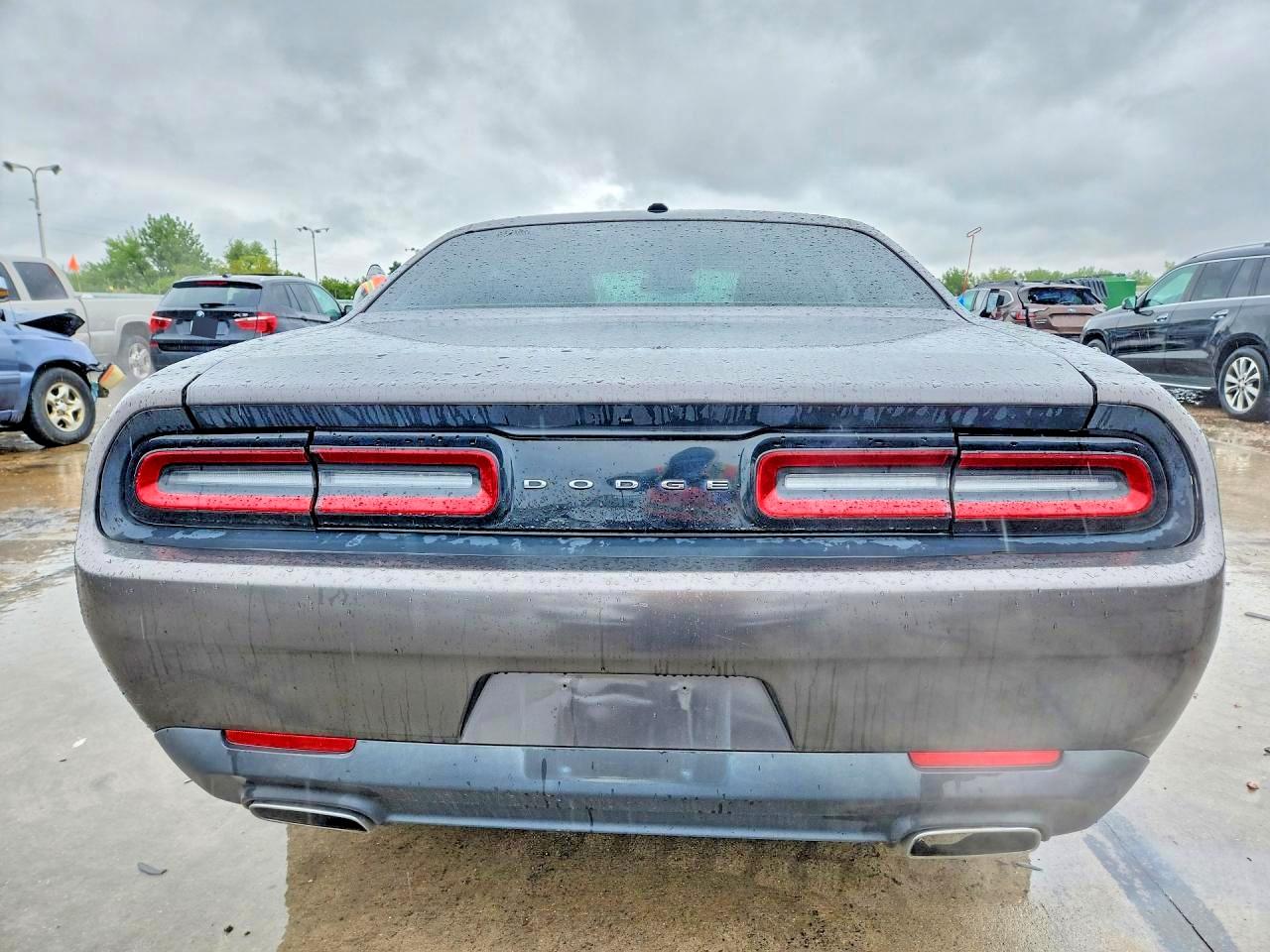 Dodge Challenger Sxt