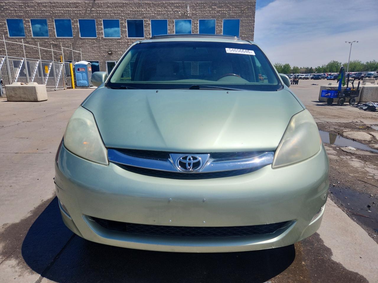Toyota Sienna Xle