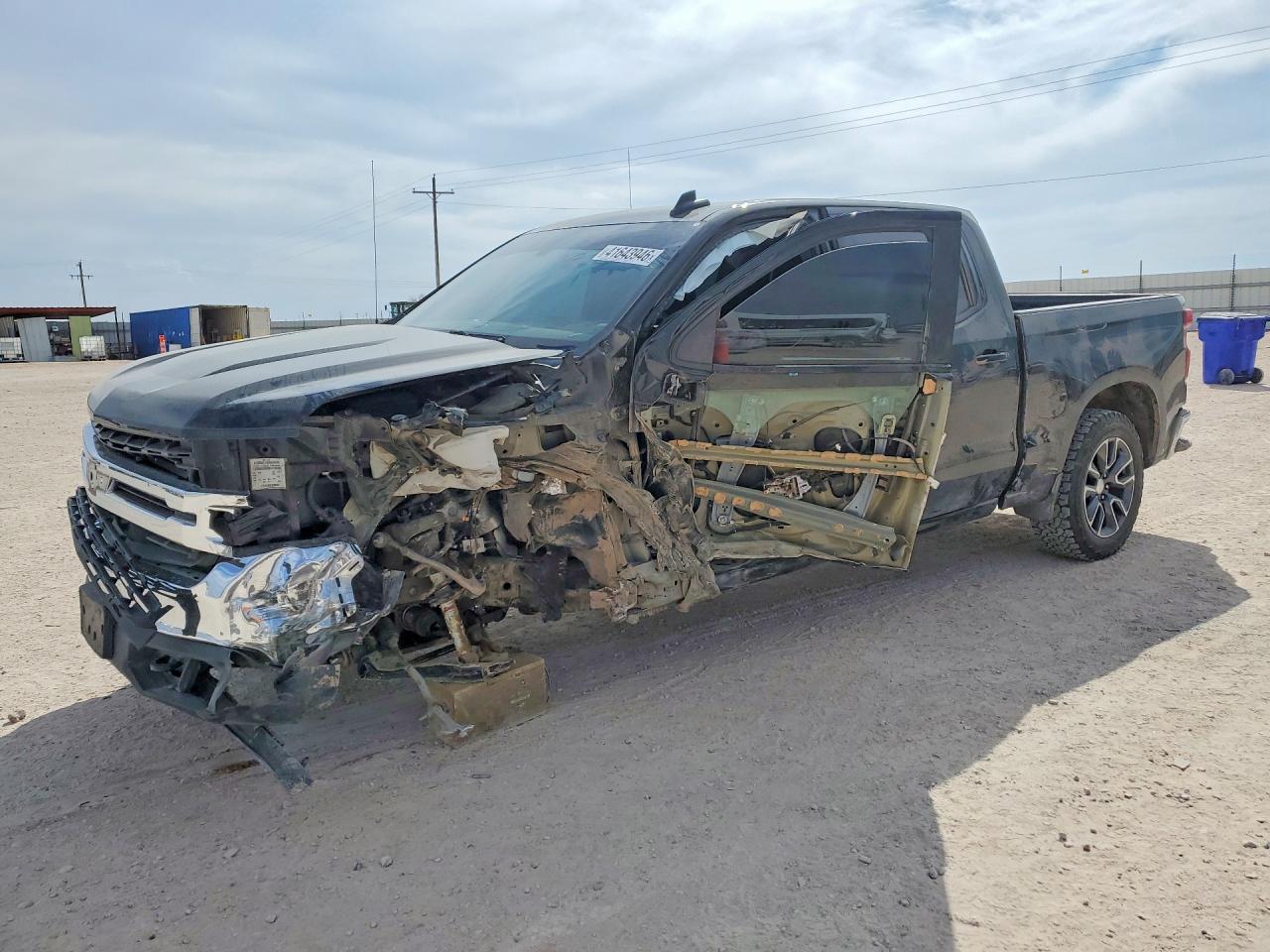 Salvage Chevrolet Silverado Ltd Image