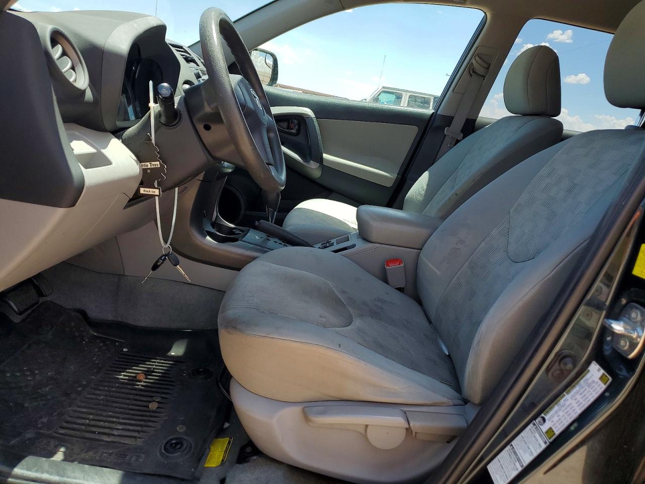 Toyota RAV4 Base