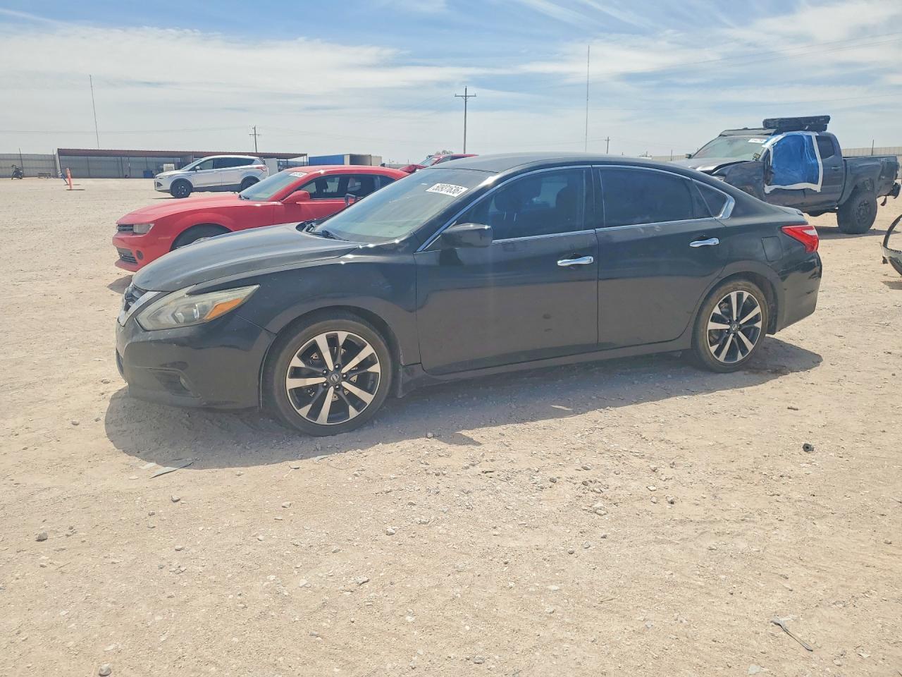 Salvage Nissan Altima Image