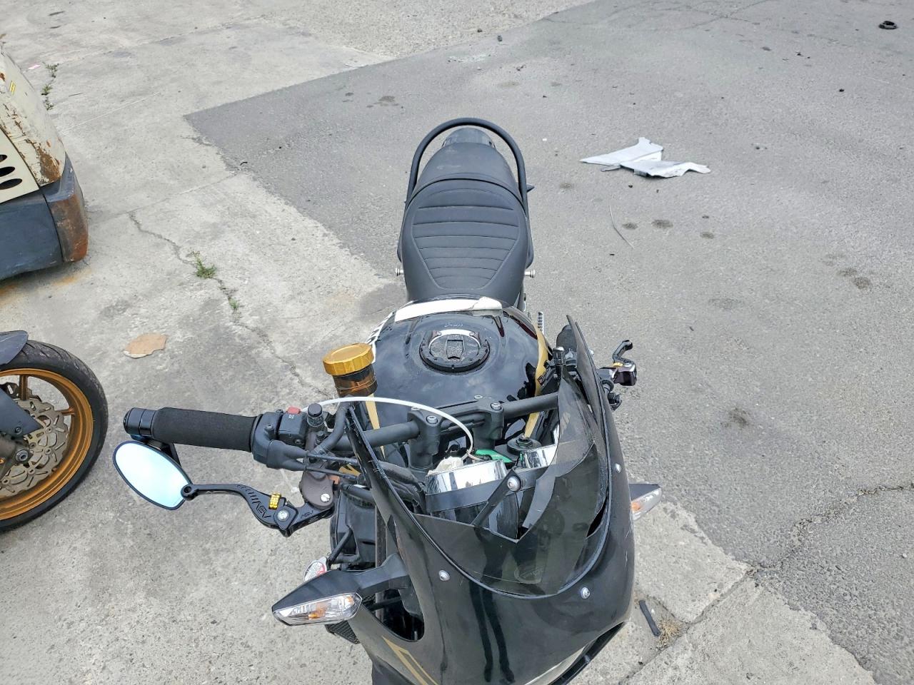 Kawasaki Z Zr 1000