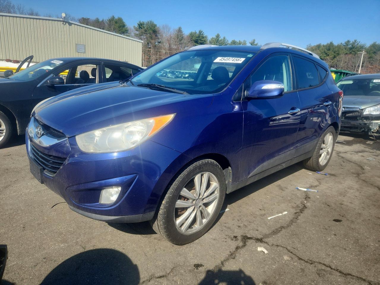 Salvage Hyundai TUCSON Image