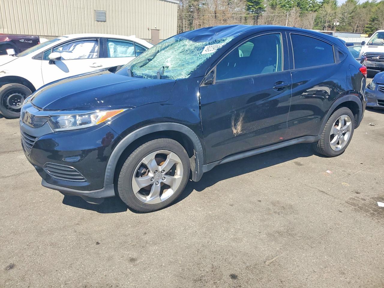 Salvage Honda HR-V Image
