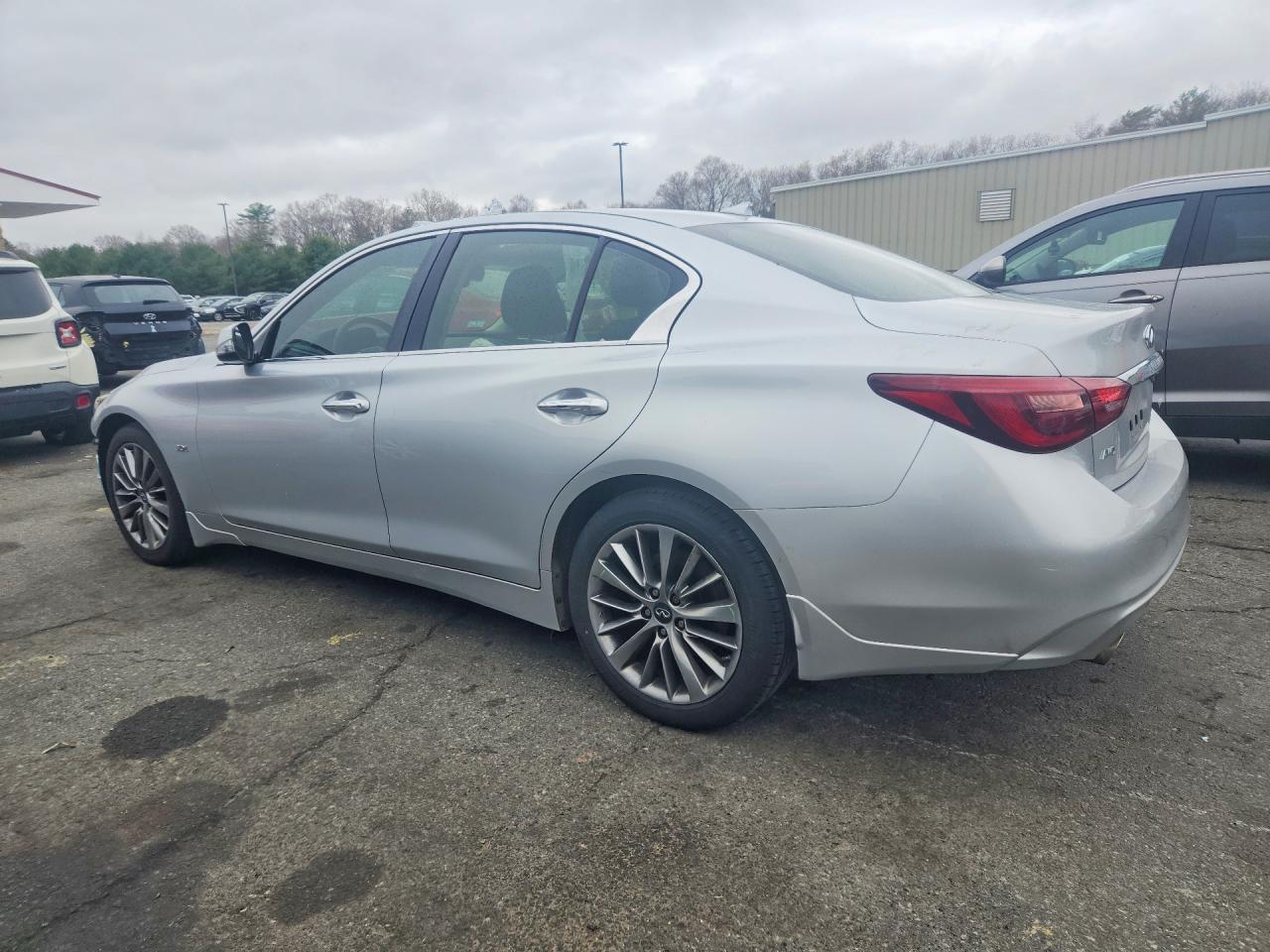 INFINITI Q50 3.0t L 3.0t Luxe