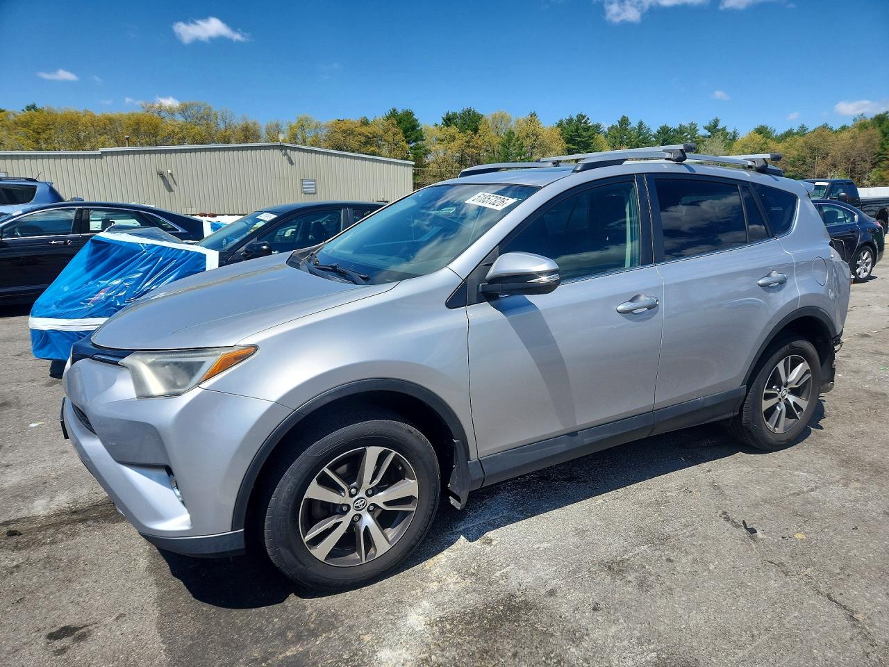 Salvage Toyota RAV4 Image