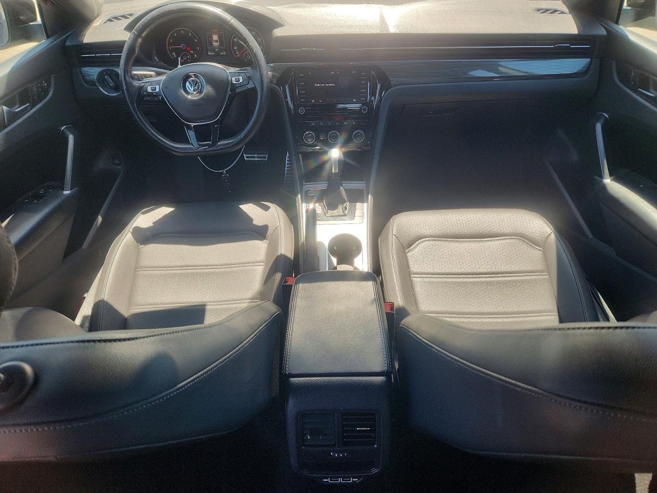 Volkswagen Passat R-line