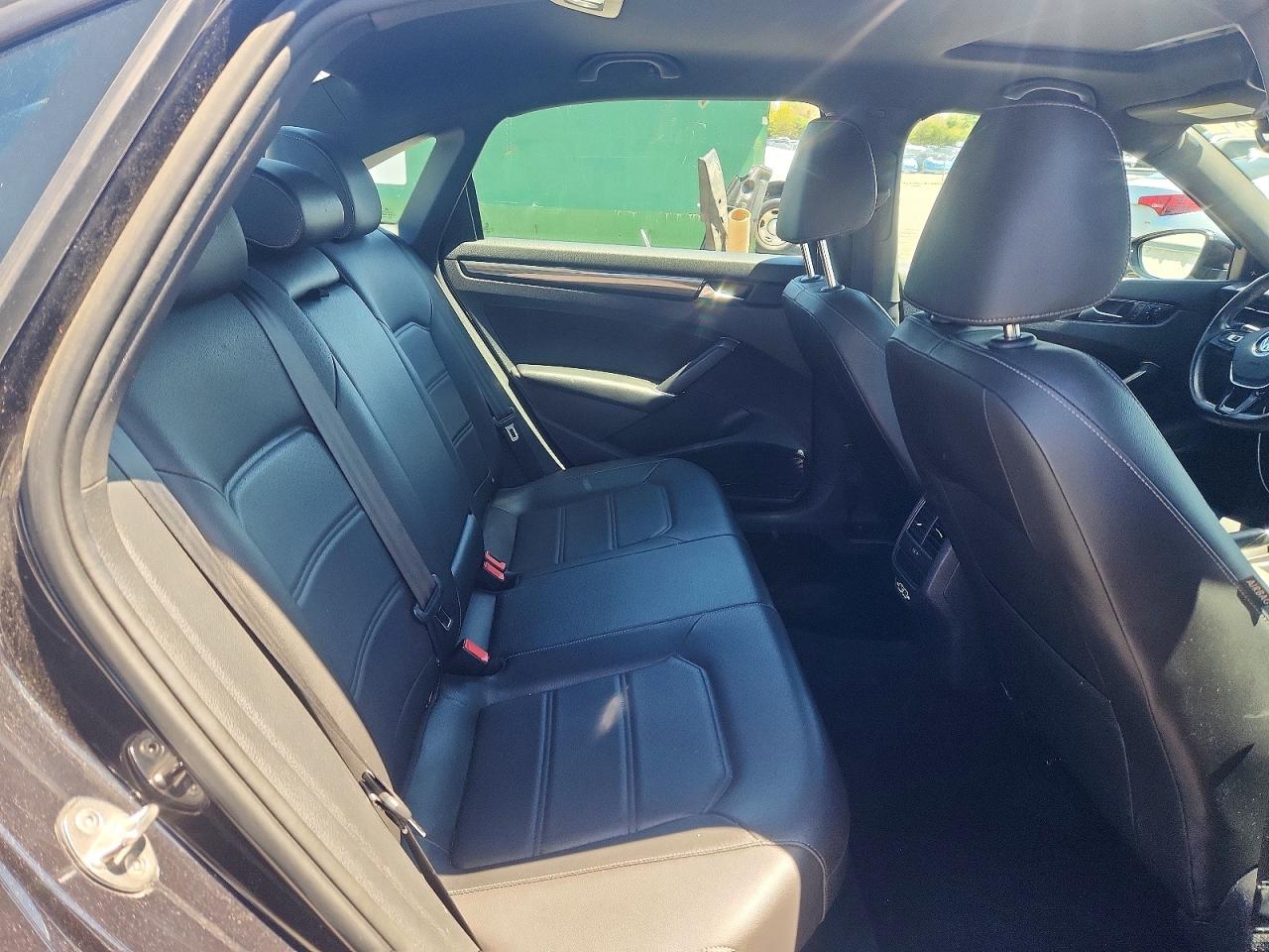 Volkswagen Passat R-line