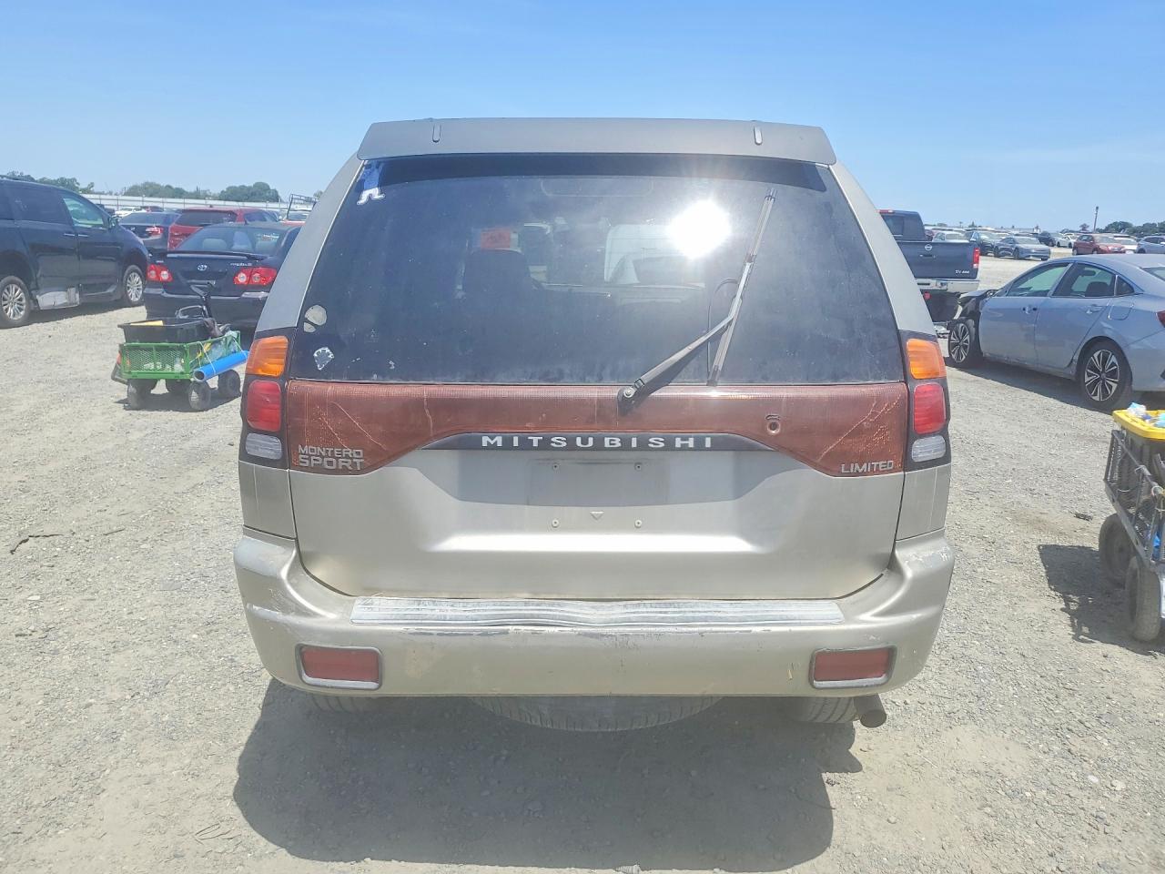 Mitsubishi Montero Sport Limited