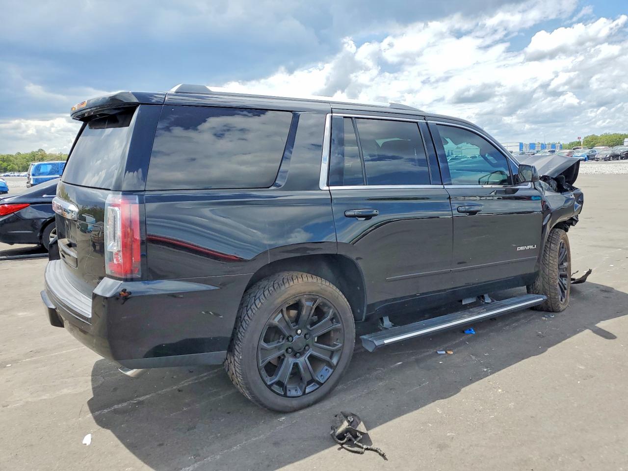 GMC Yukon Denali
