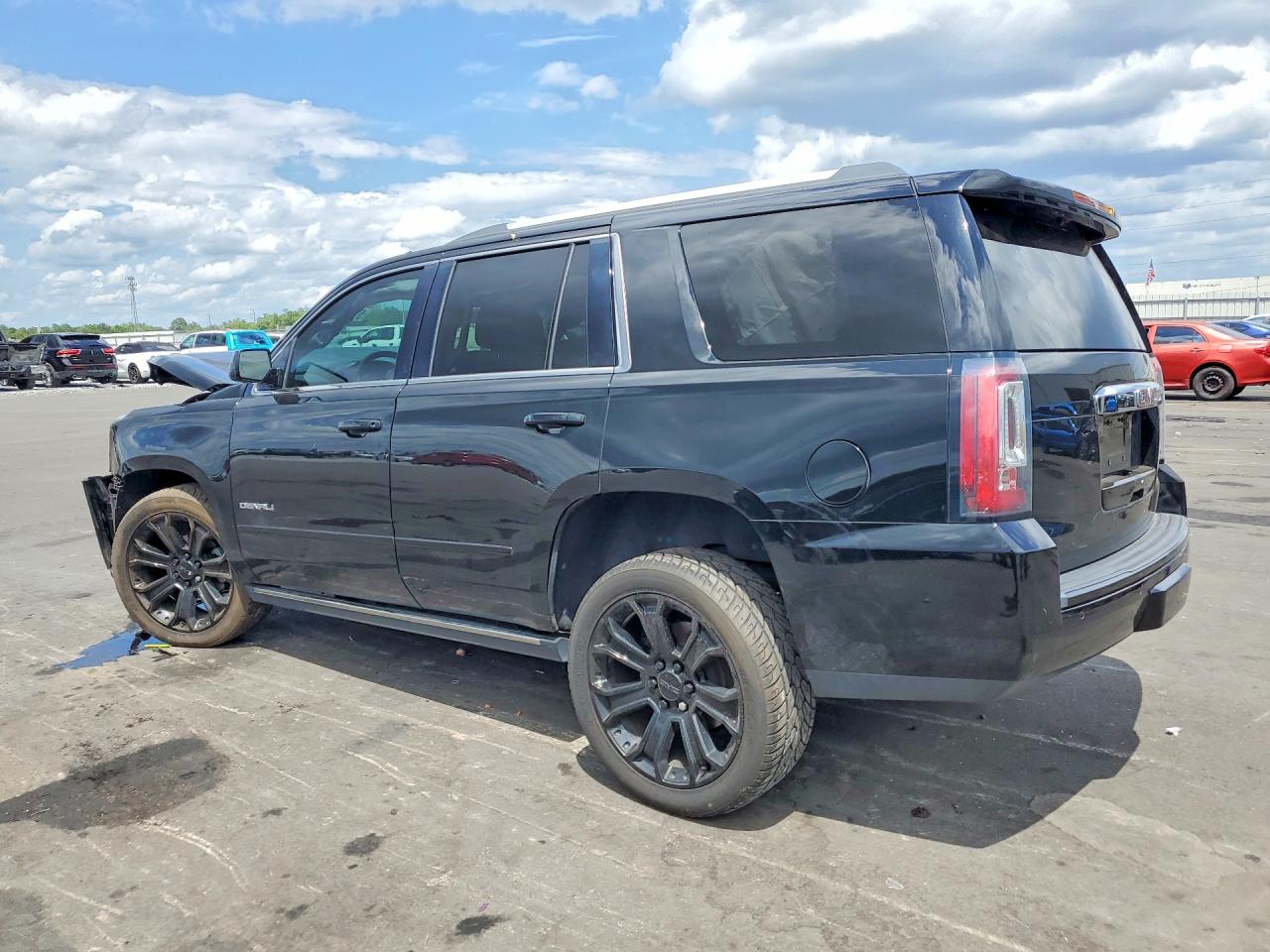 GMC Yukon Denali