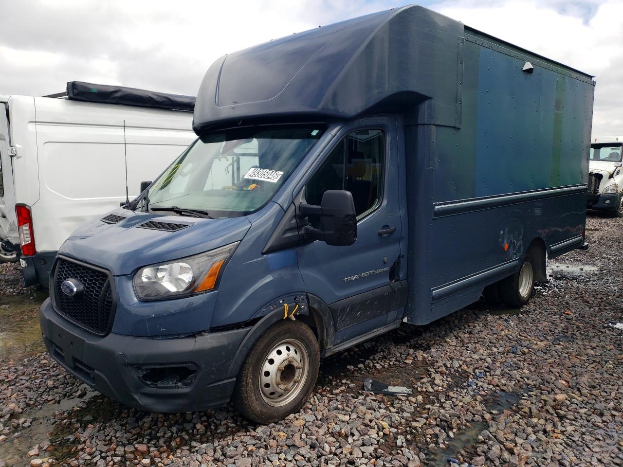 Salvage Ford Transit Image