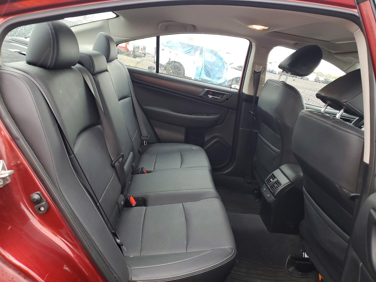 Subaru Legacy 3.6r Limited