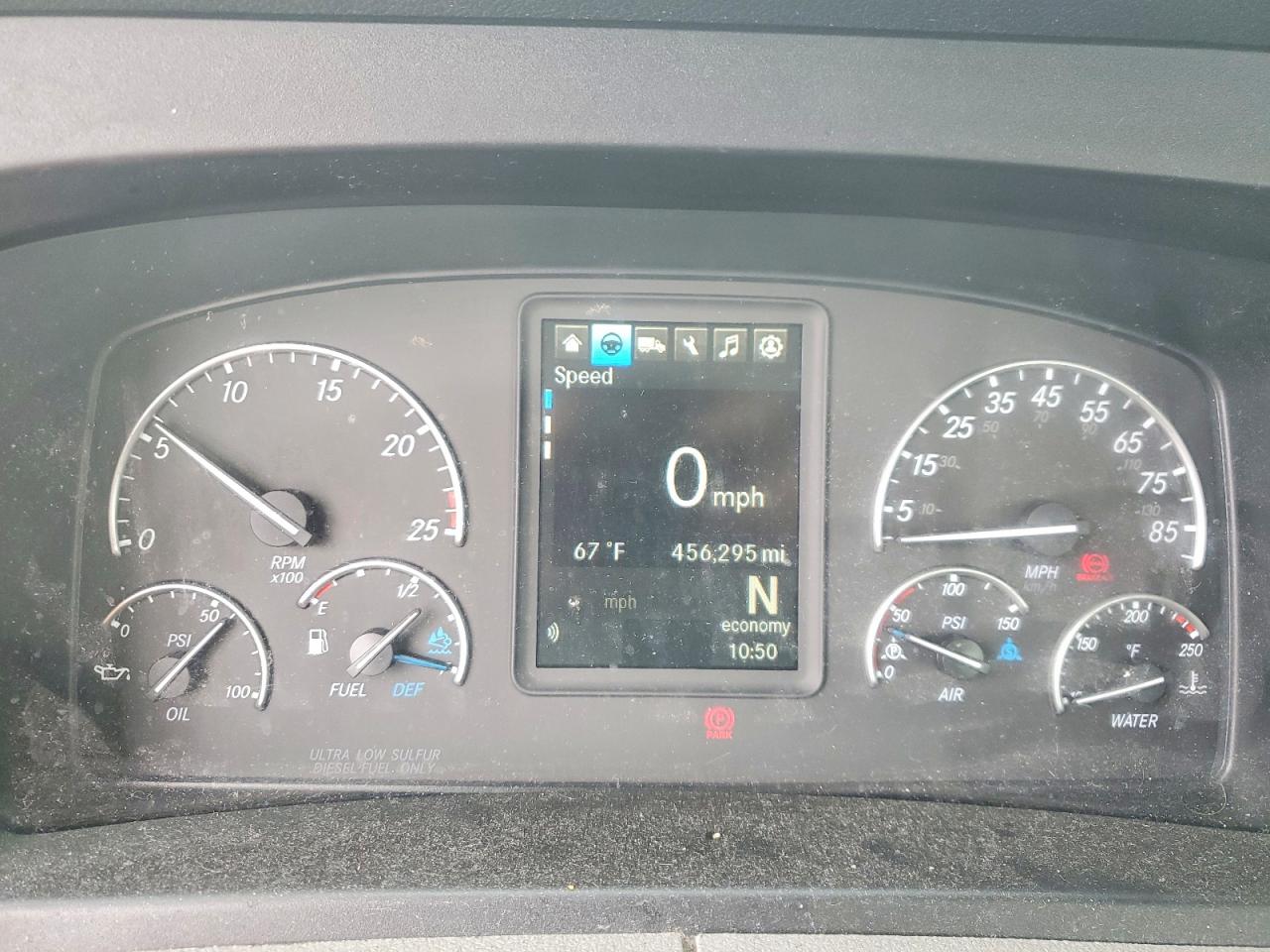 Freightliner Cascadia 126