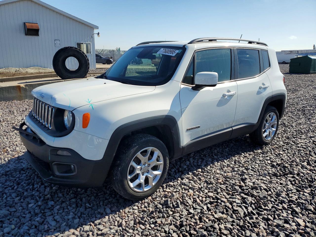 Salvage Jeep Renegade Image