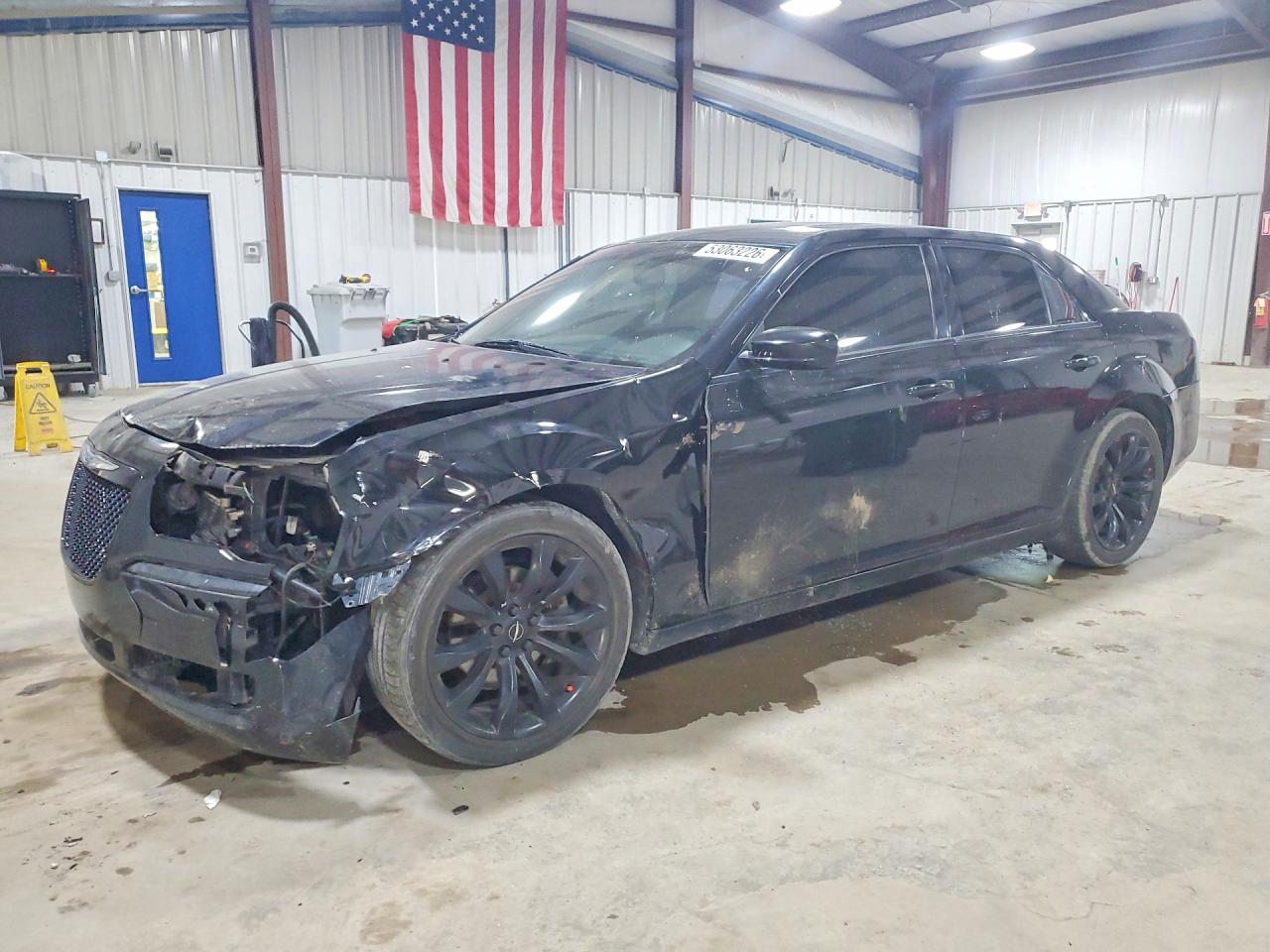 Salvage Chrysler 300 Image