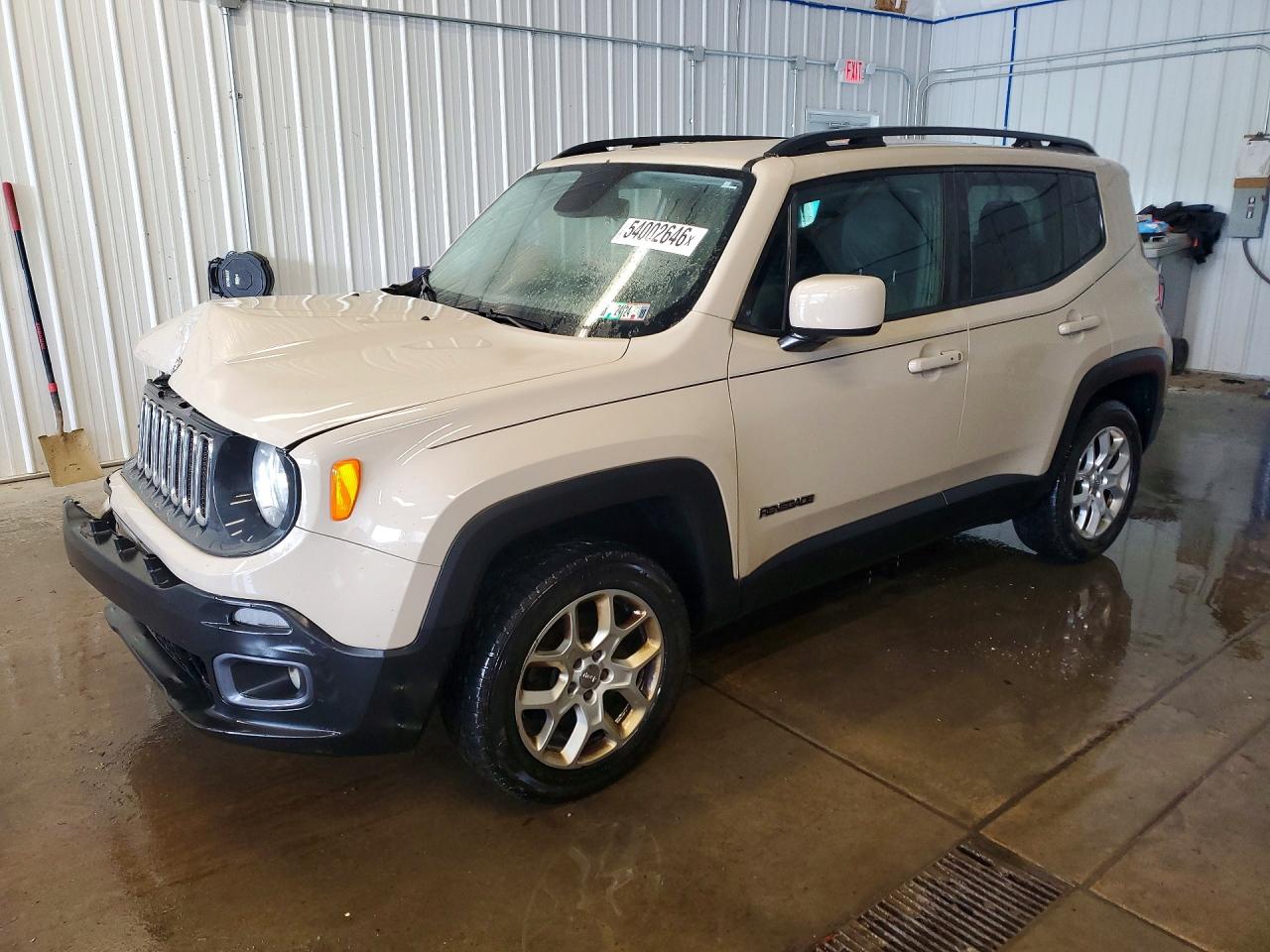 Salvage Jeep Renegade Image