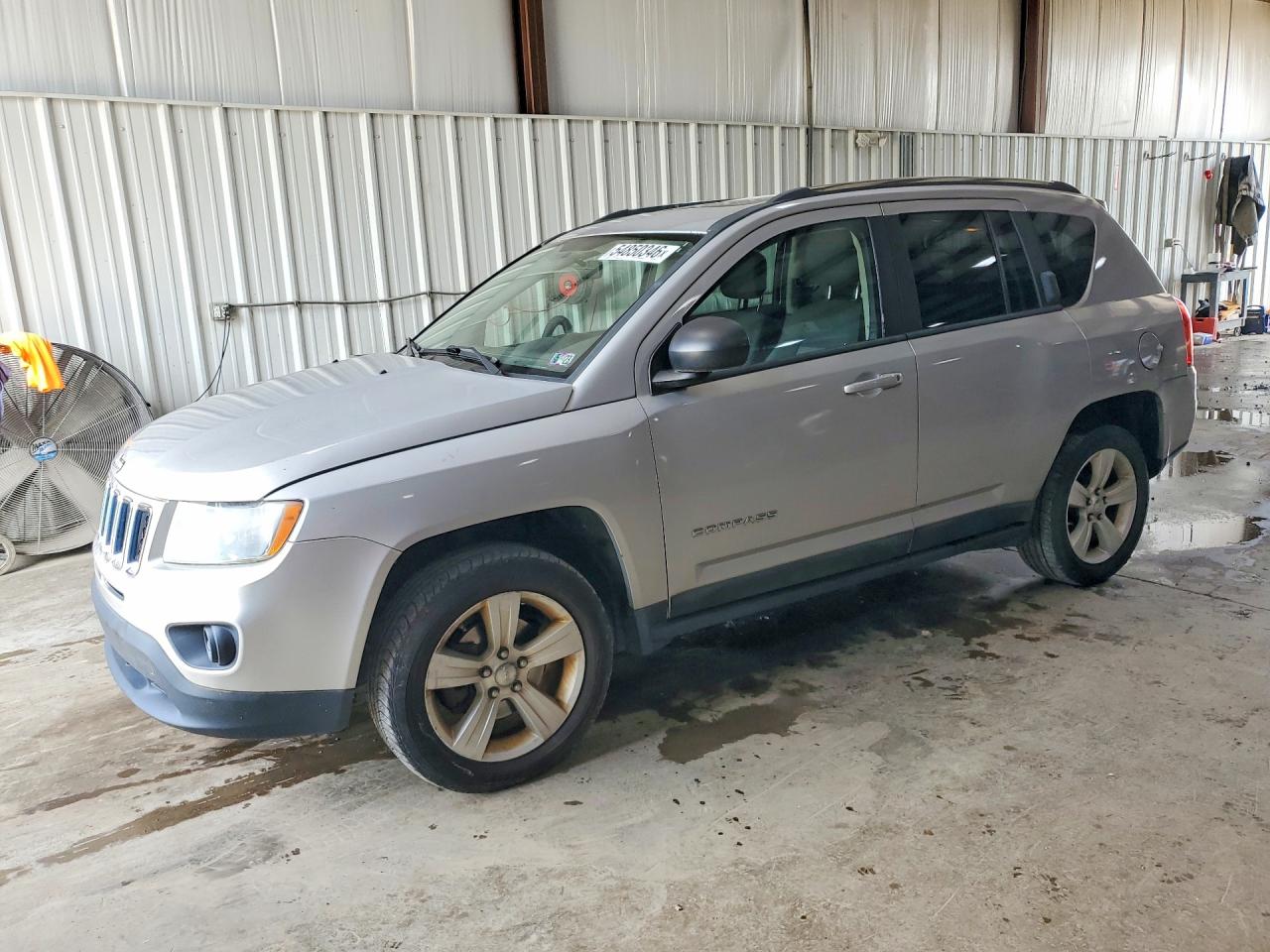 Salvage Jeep Compass Image