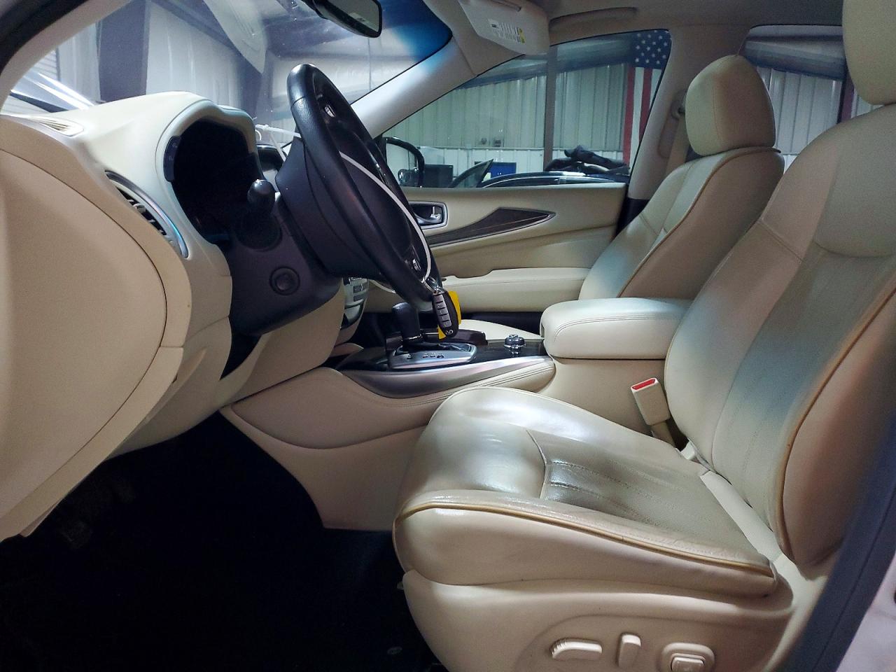 INFINITI Qx Base