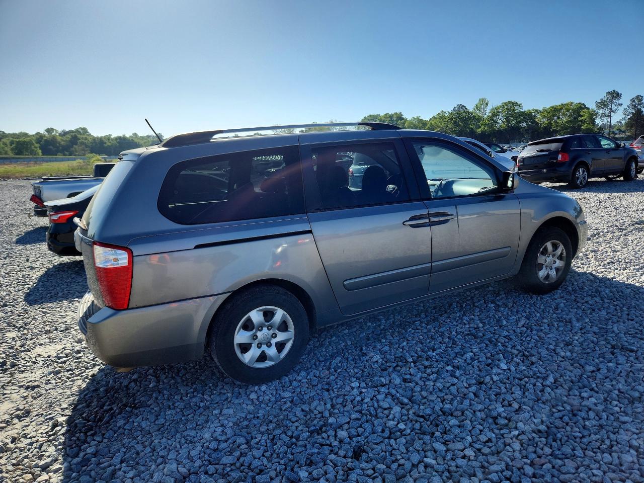 Kia Sedona Lx