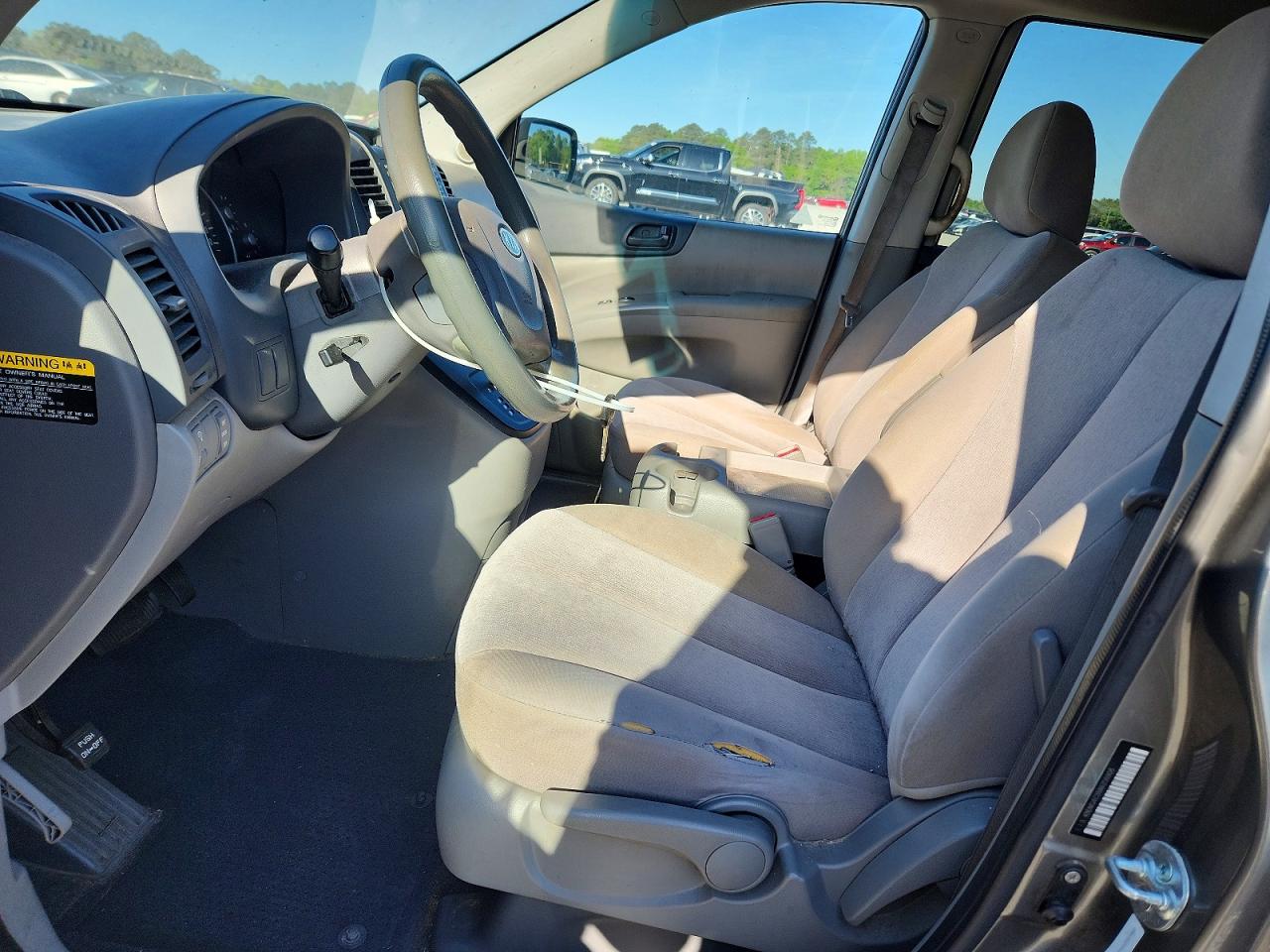 Kia Sedona Lx