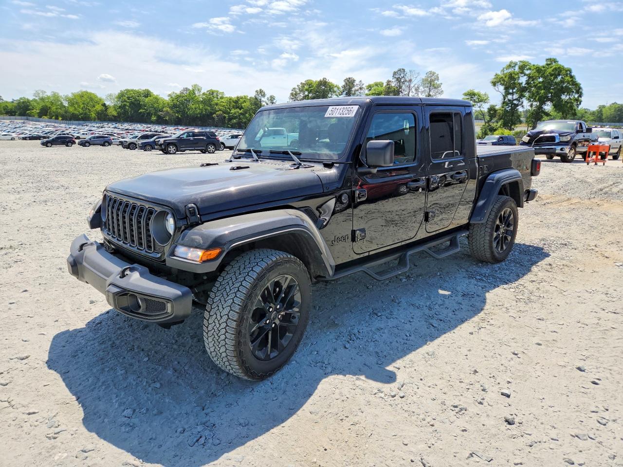 Salvage Jeep Gladiator Image