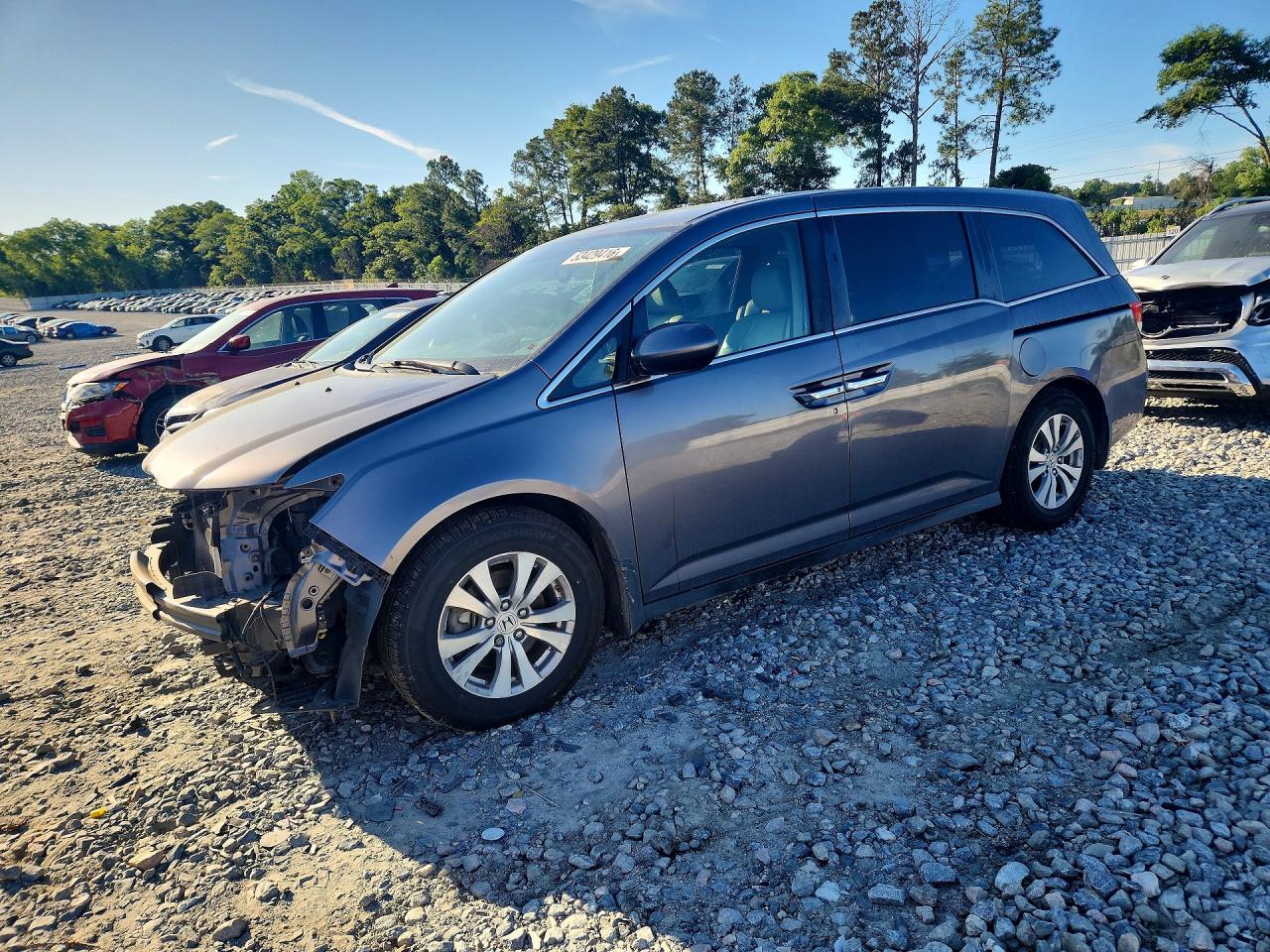 Salvage Honda Odyssey Image