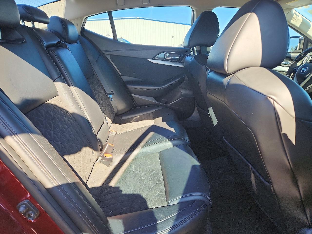 Nissan Maxima