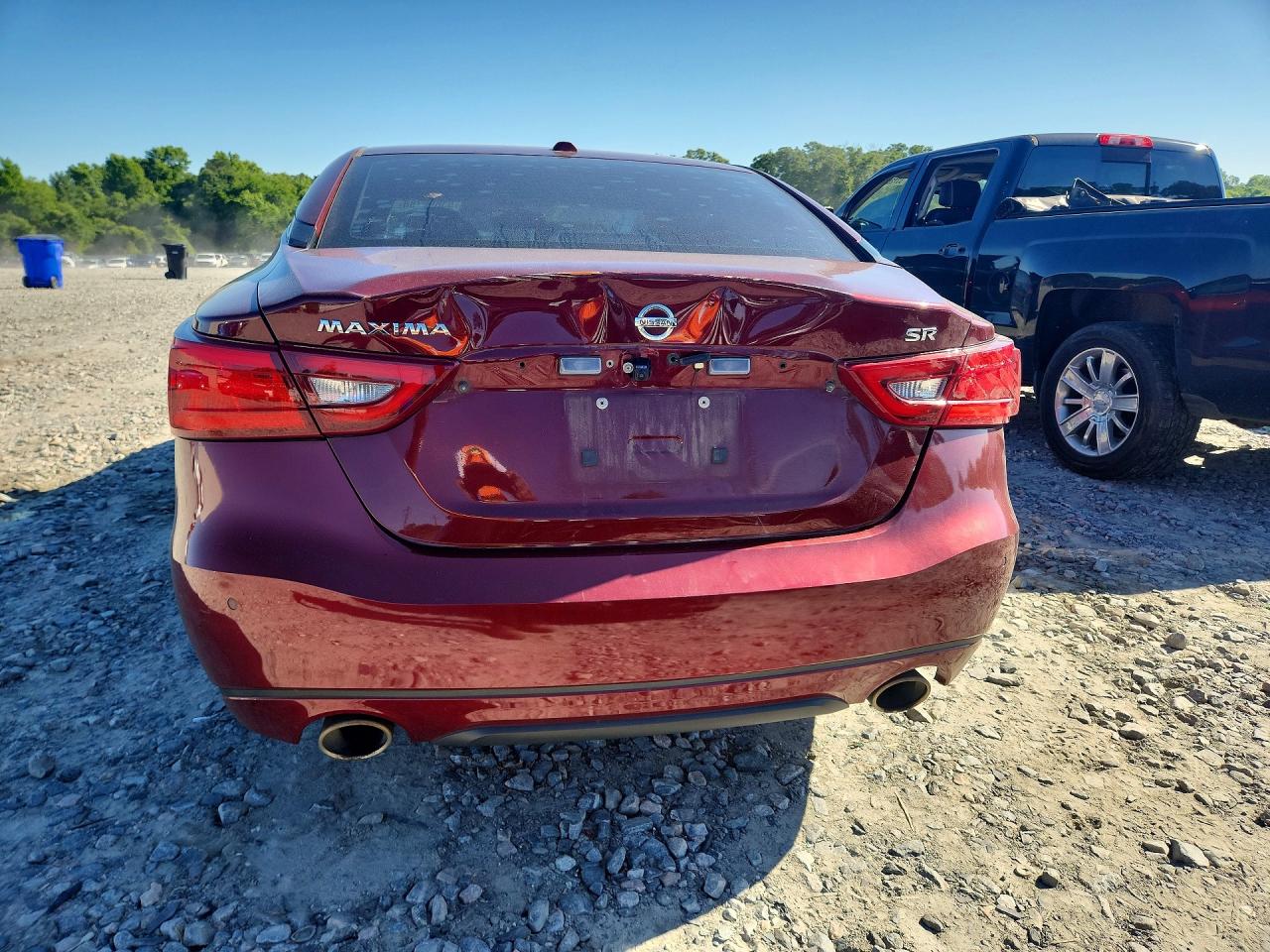 Nissan Maxima