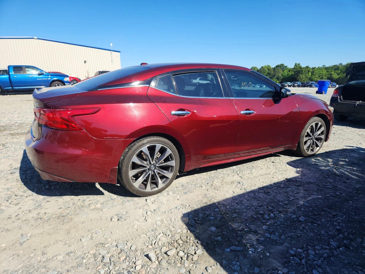 Nissan Maxima