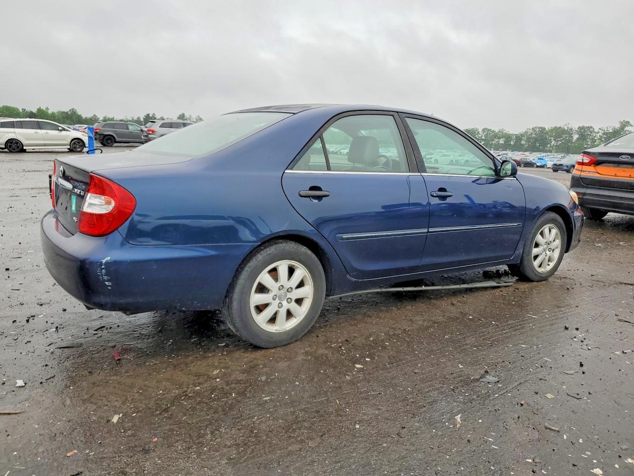 Toyota Camry Xle V6
