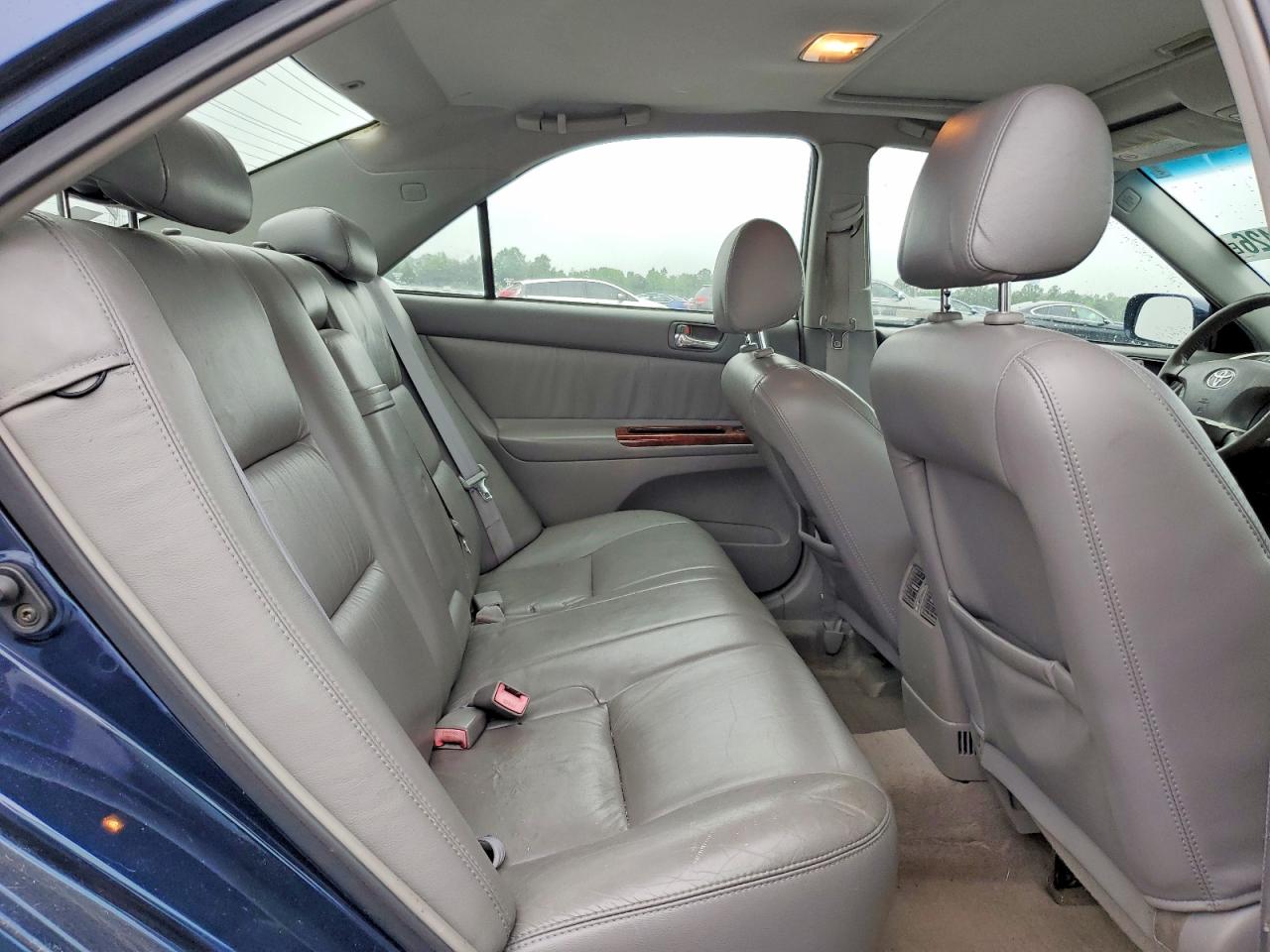 Toyota Camry Xle V6