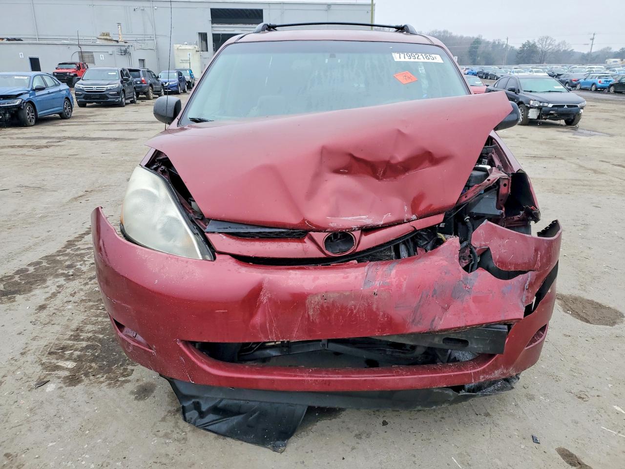 Toyota Sienna Ce