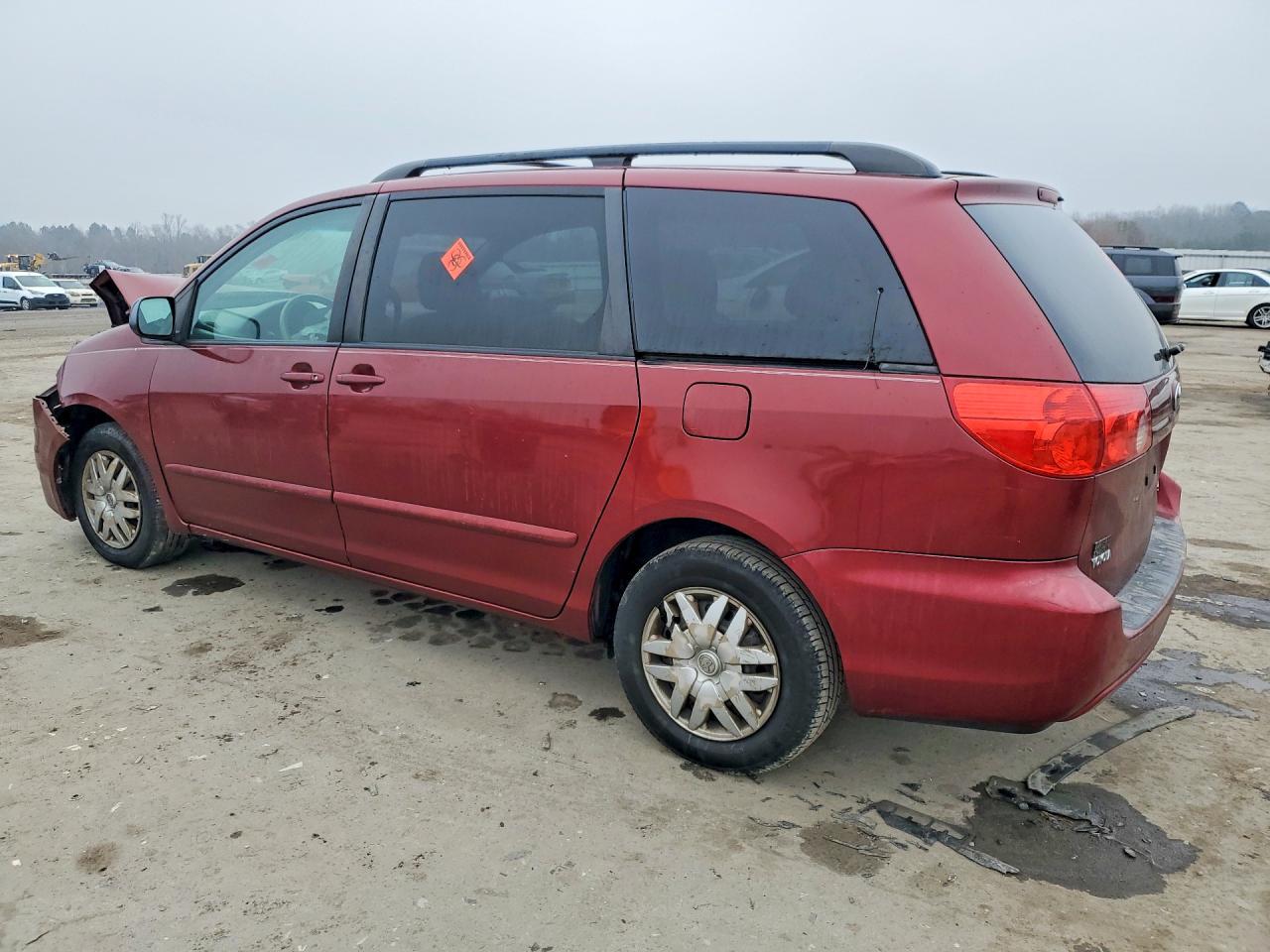 Toyota Sienna Ce
