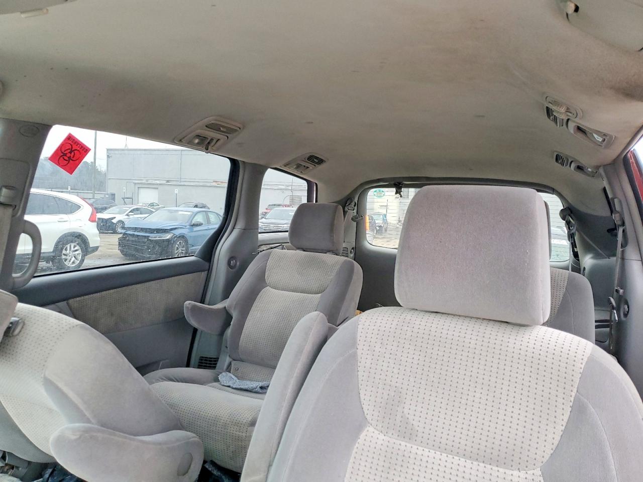 Toyota Sienna Ce