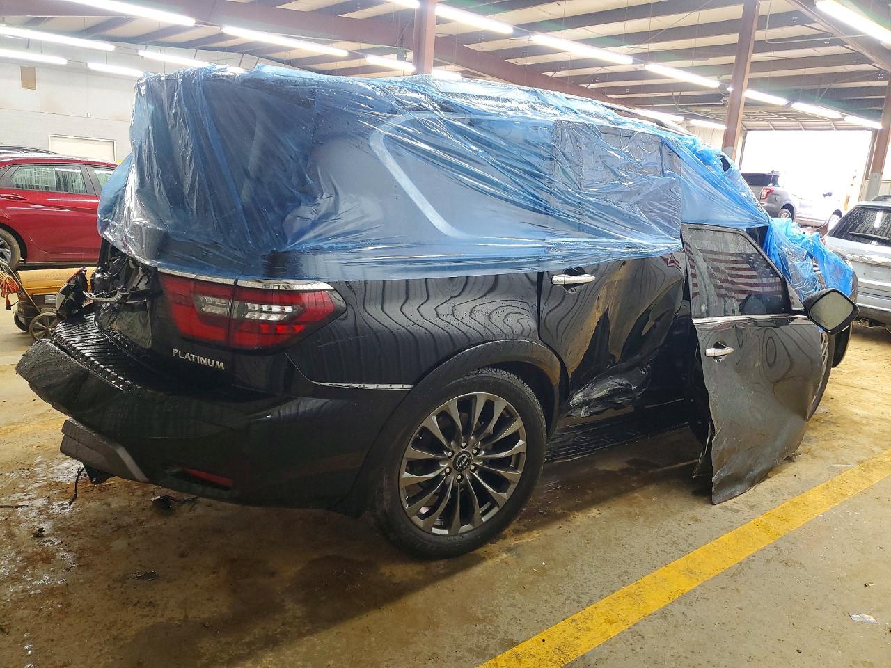 Nissan Armada Platinum