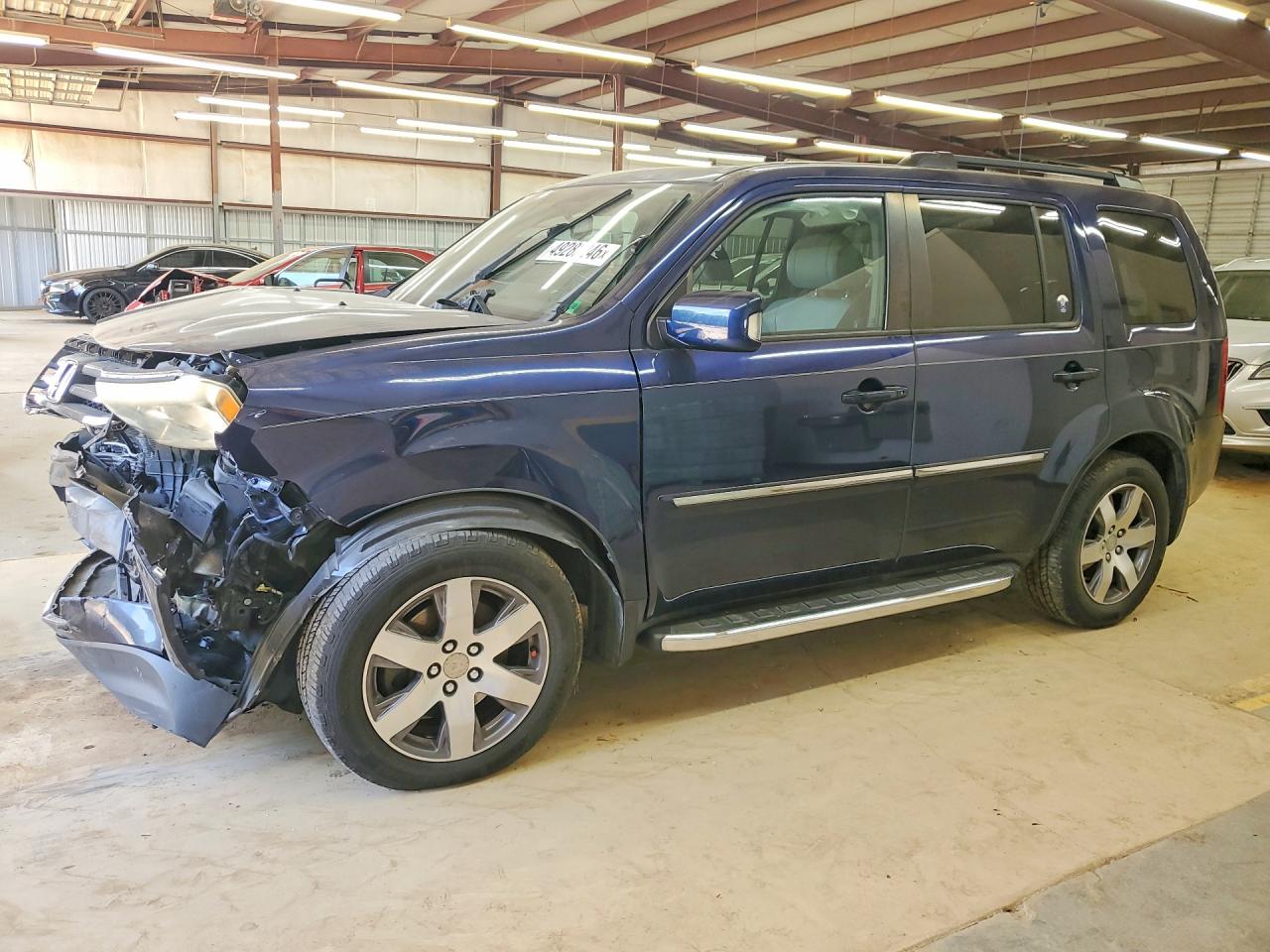 Salvage Honda Pilot Image