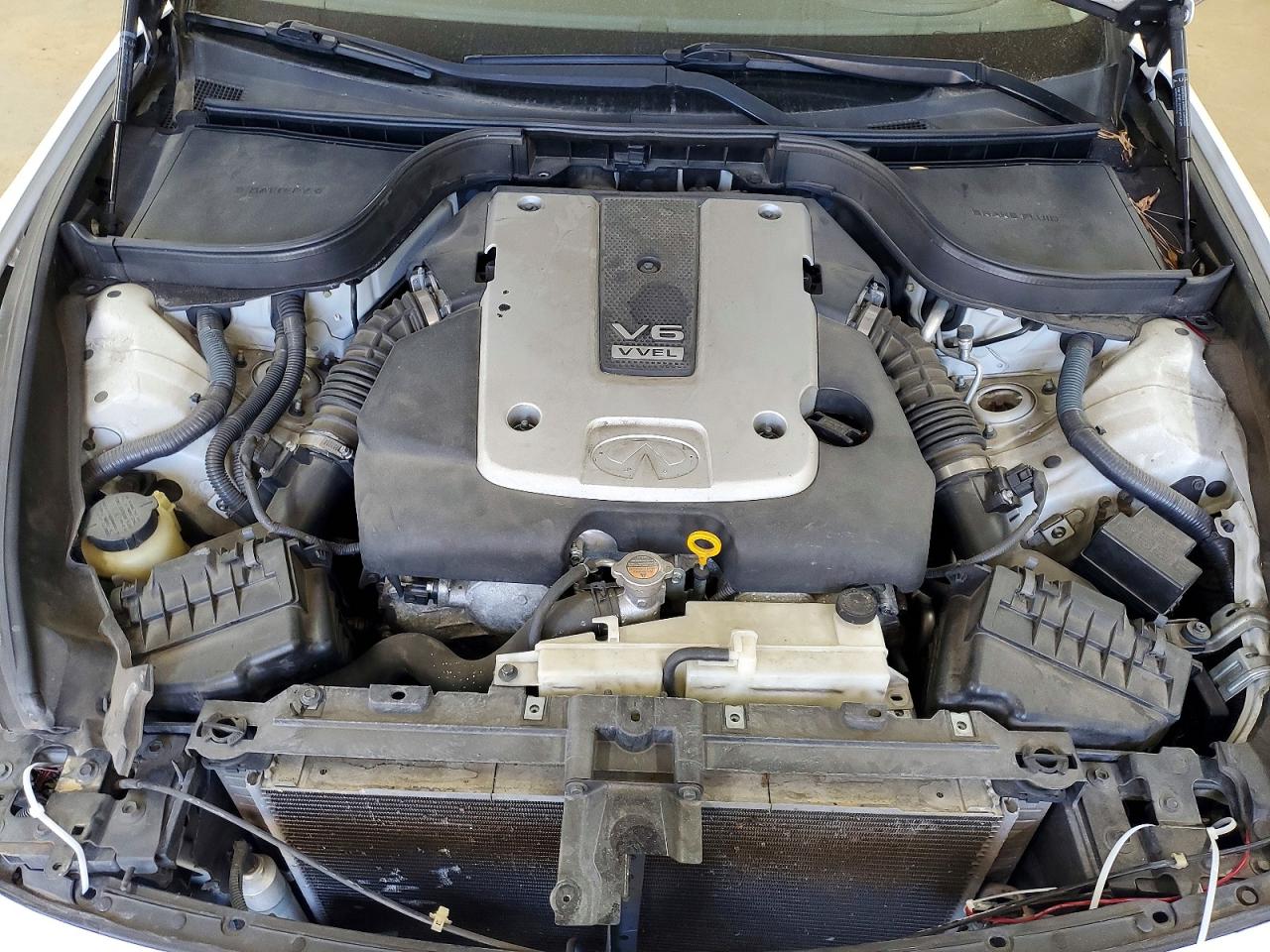 INFINITI G37 Journey