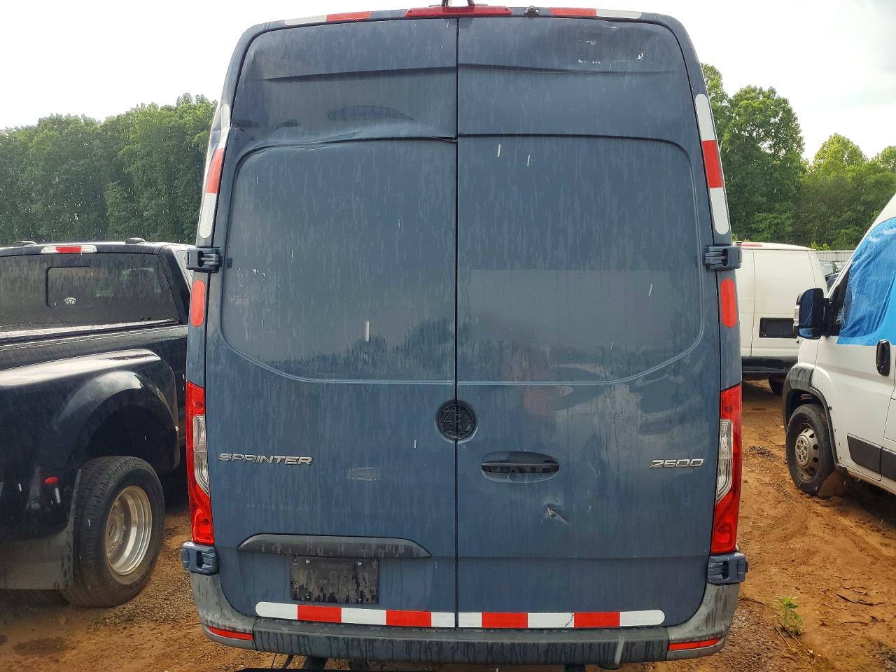 Mercedes-Benz Sprinter 2500