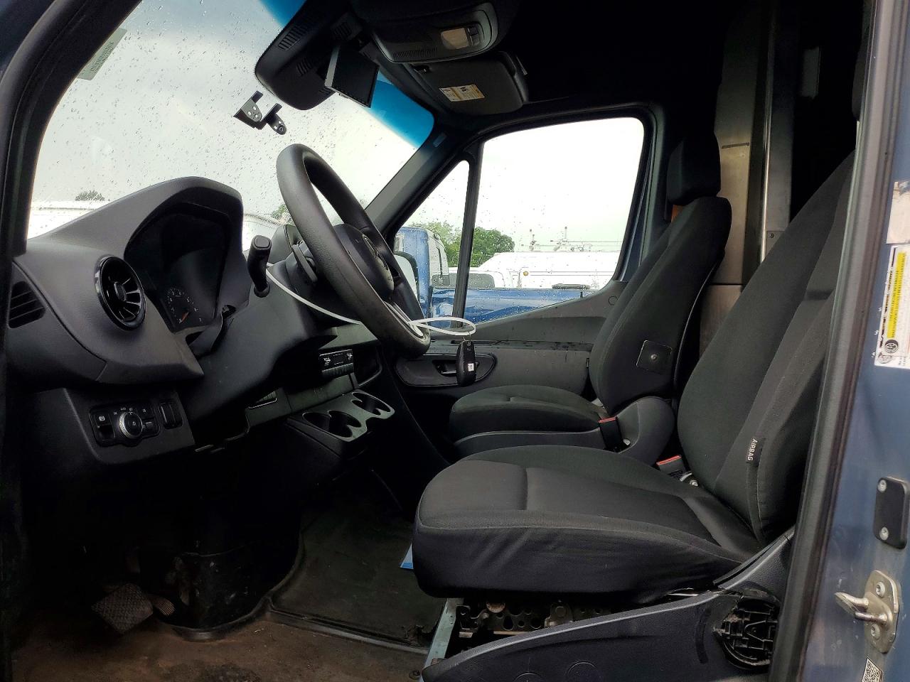 Mercedes-Benz Sprinter 2500