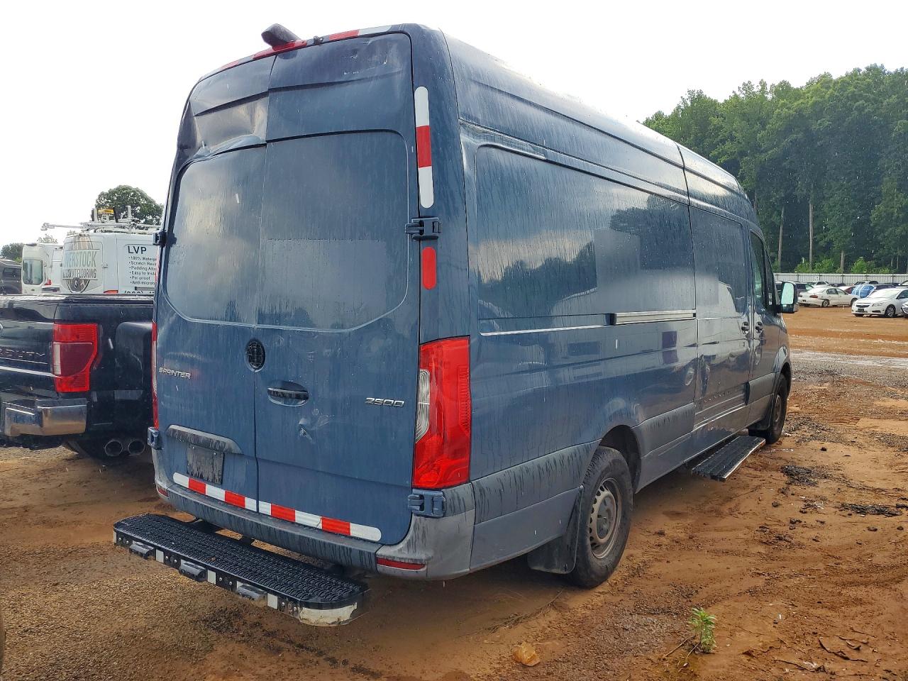 Mercedes-Benz Sprinter 2500