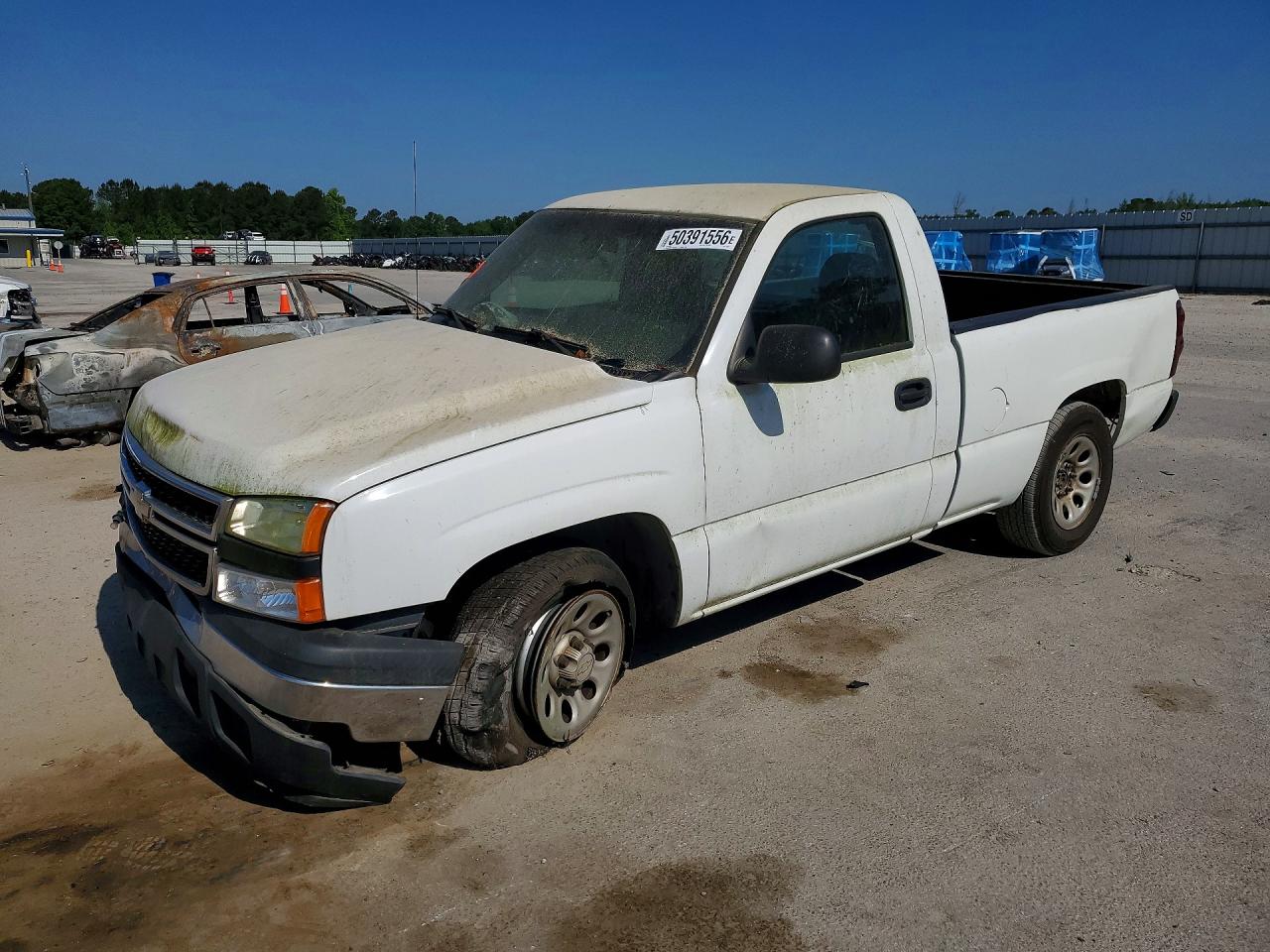 Salvage Chevrolet Silverado Image
