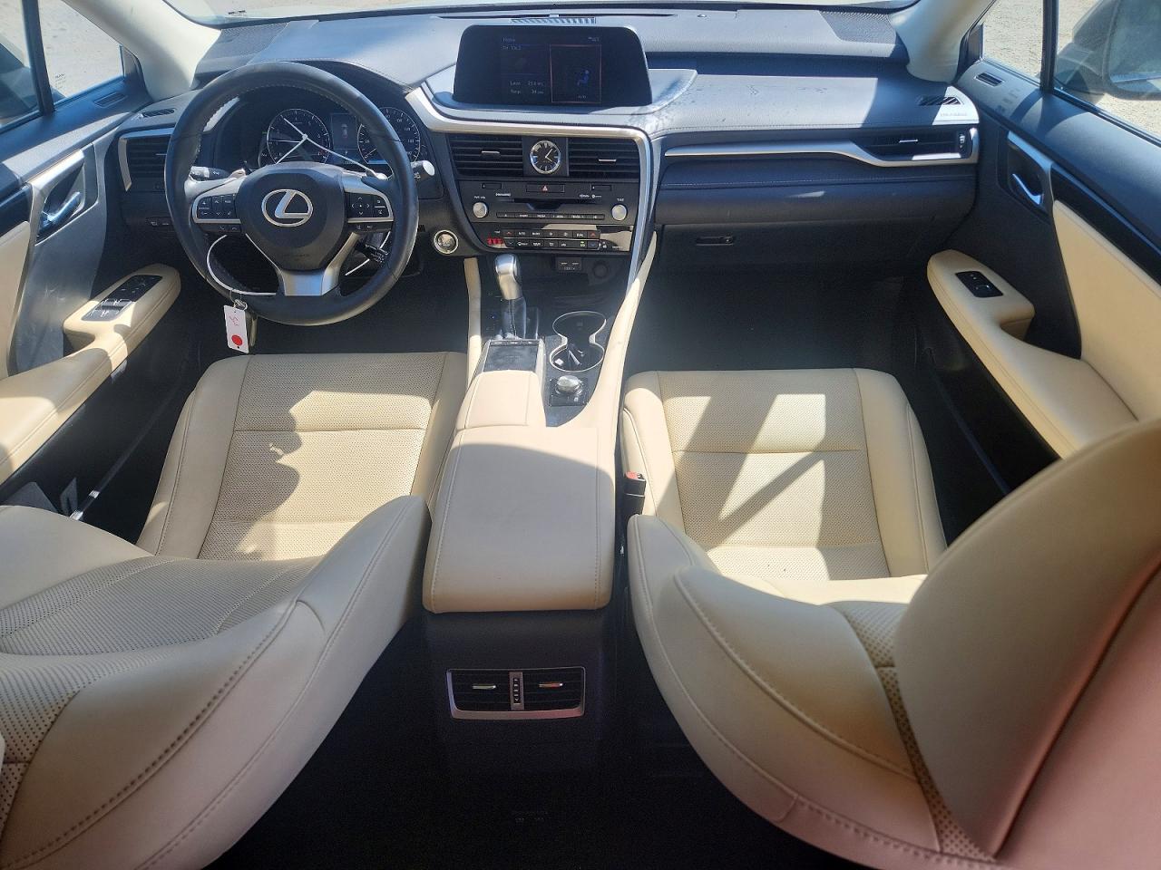 Lexus RX Base