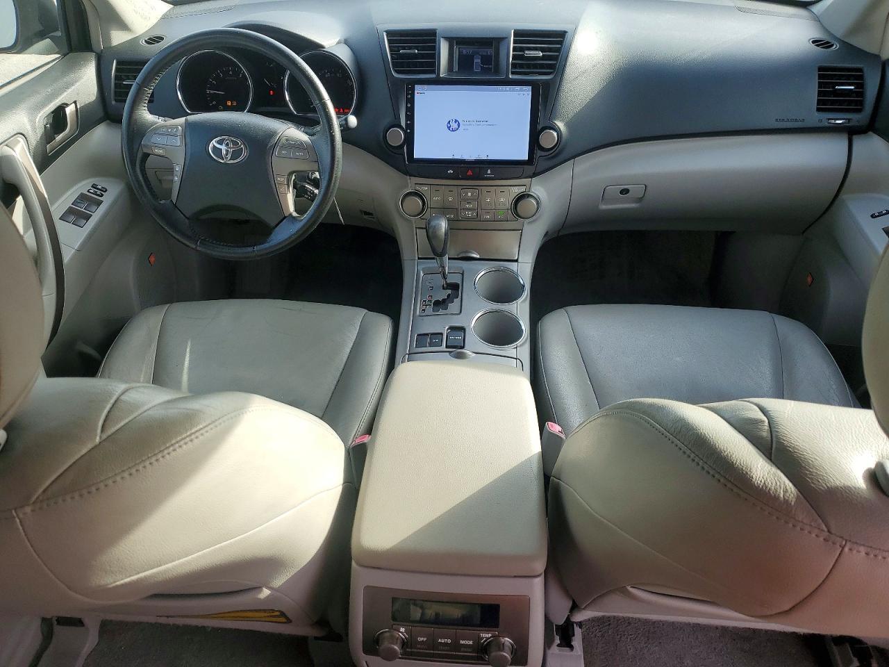 Toyota Highlander Sport