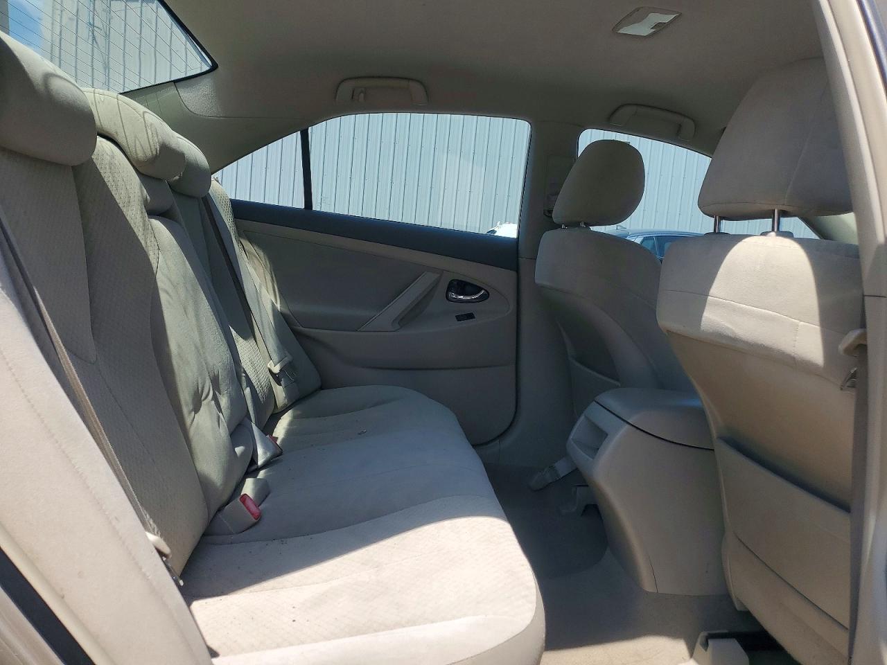 Toyota Camry Base