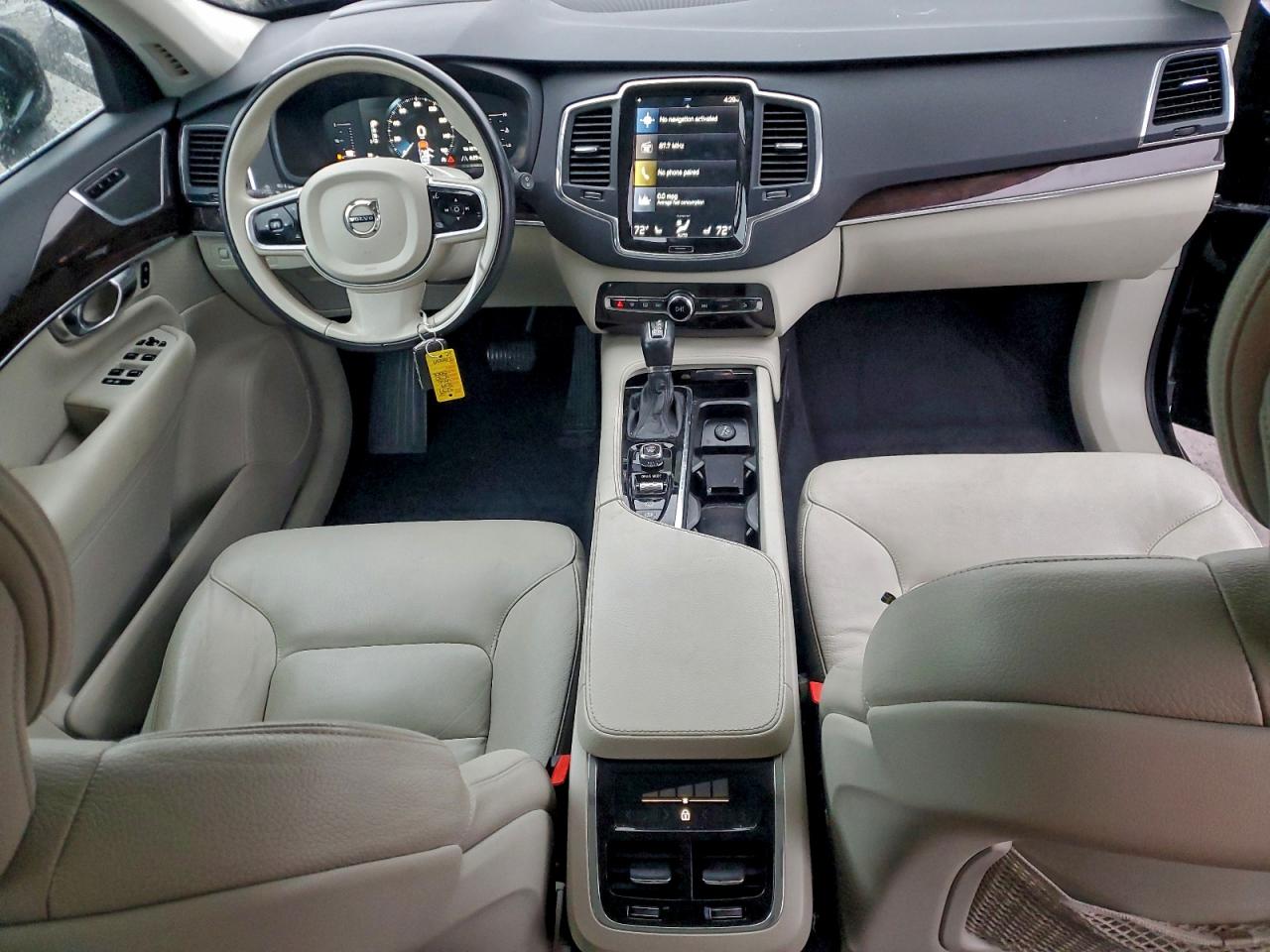 Volvo XC90 T5 Momentum