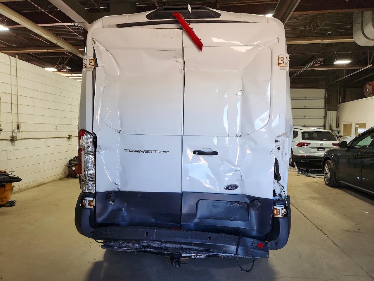 Ford Transit T-250
