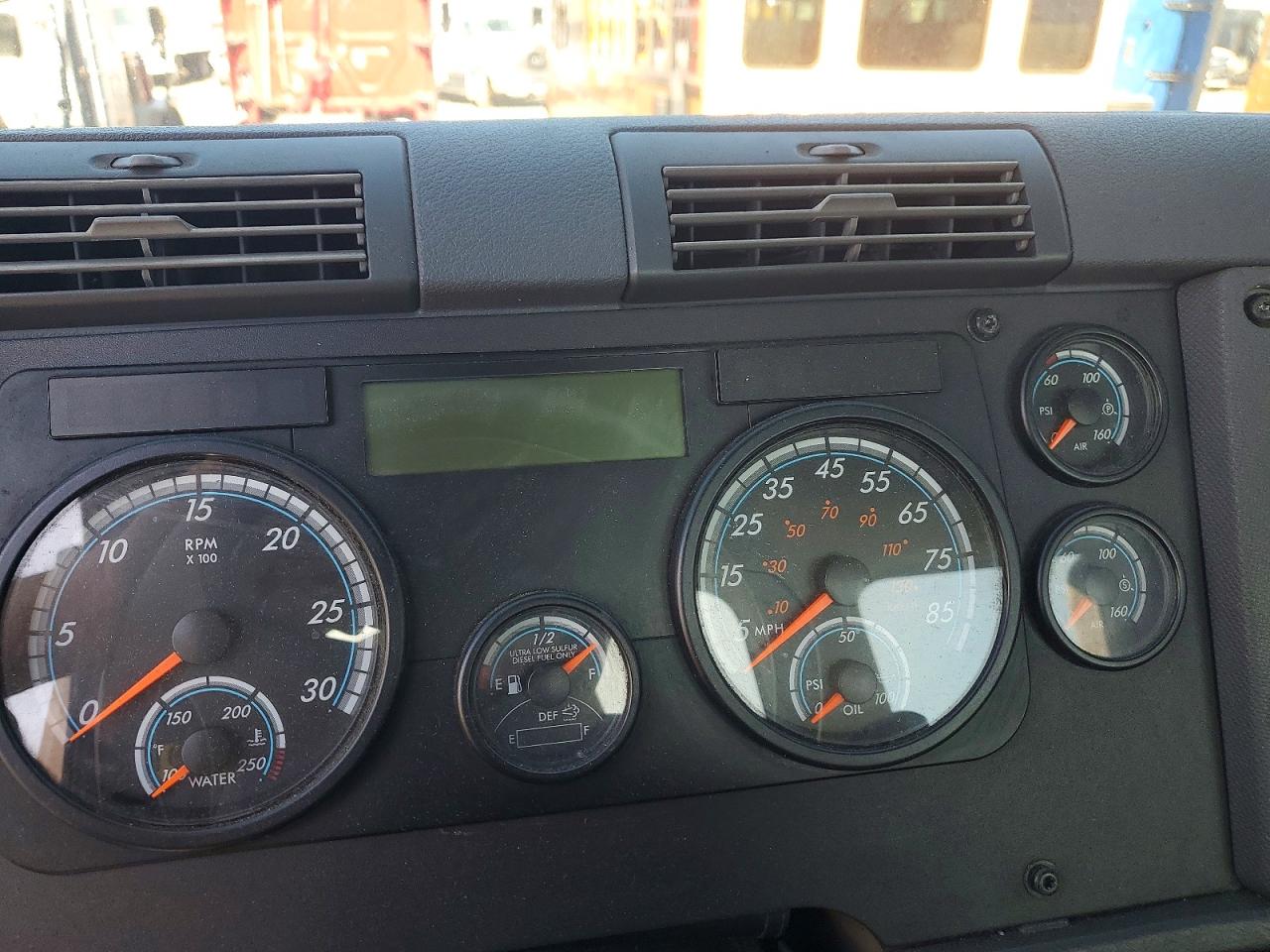 Freightliner Cascadia 113