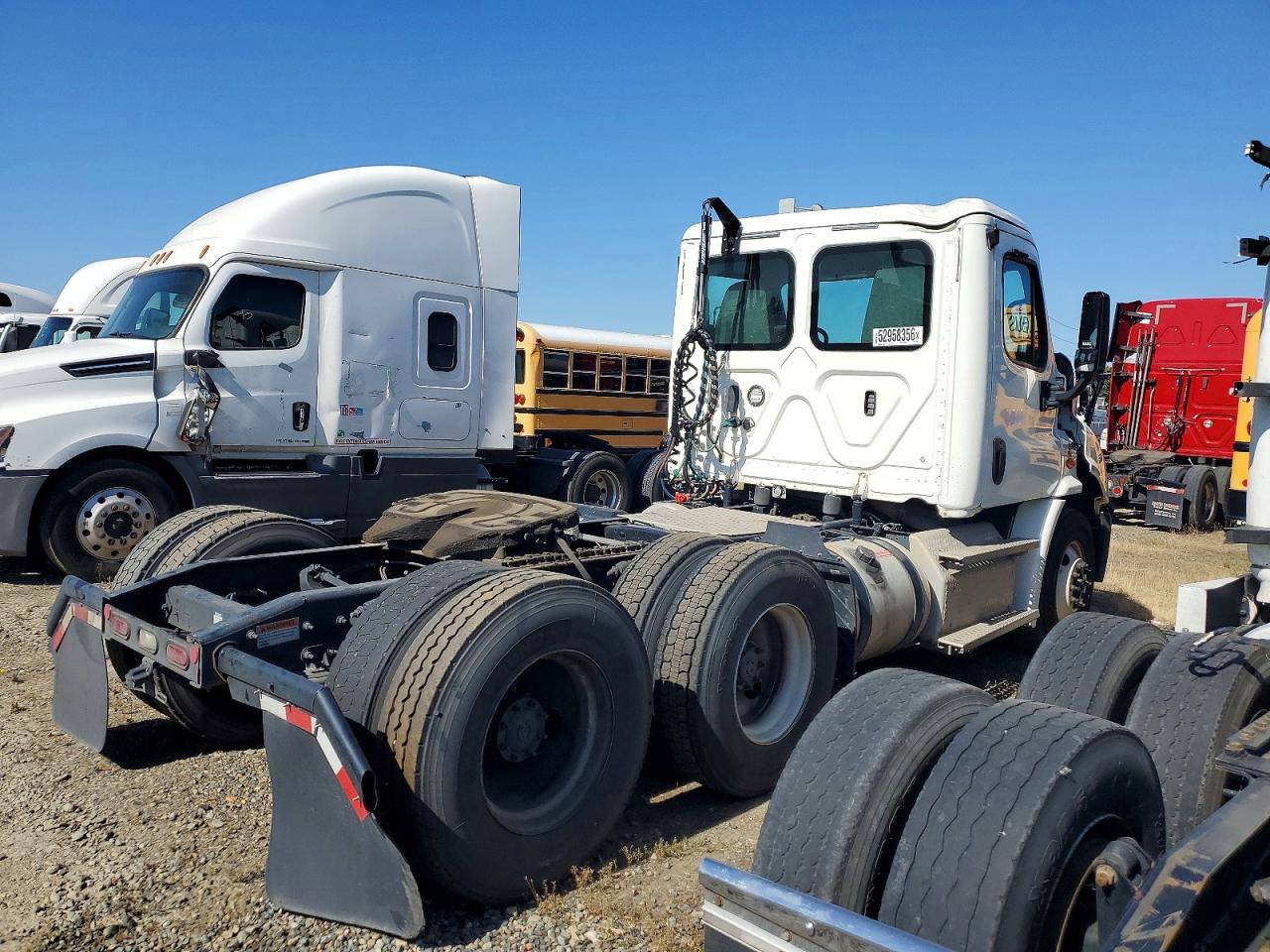 Freightliner Cascadia 113